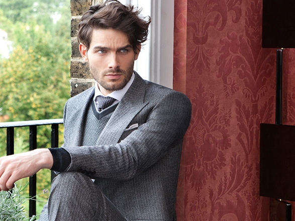 HUNTSMAN QUINTESSENTIALLY BRITISH