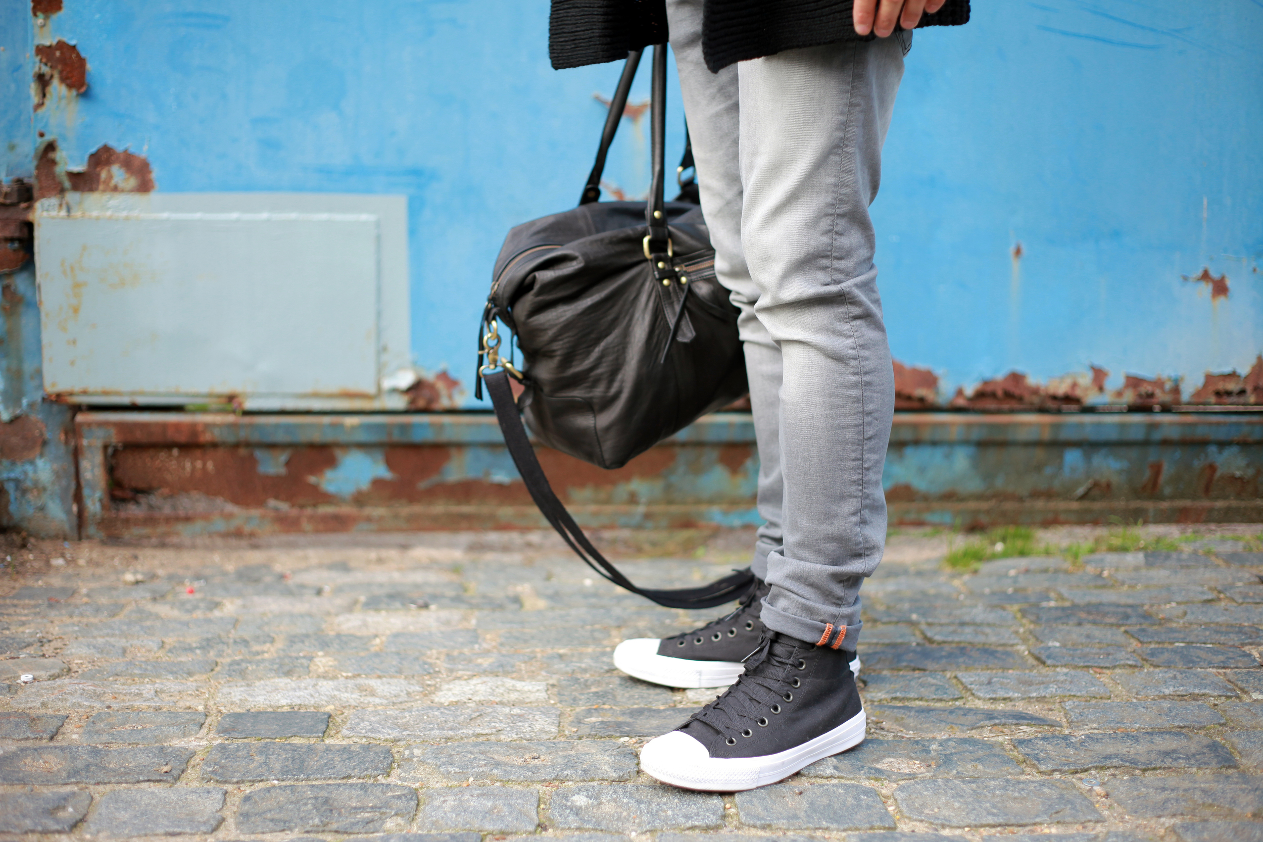 GREY & BLACK STREET STYLE WITH DML JEANS