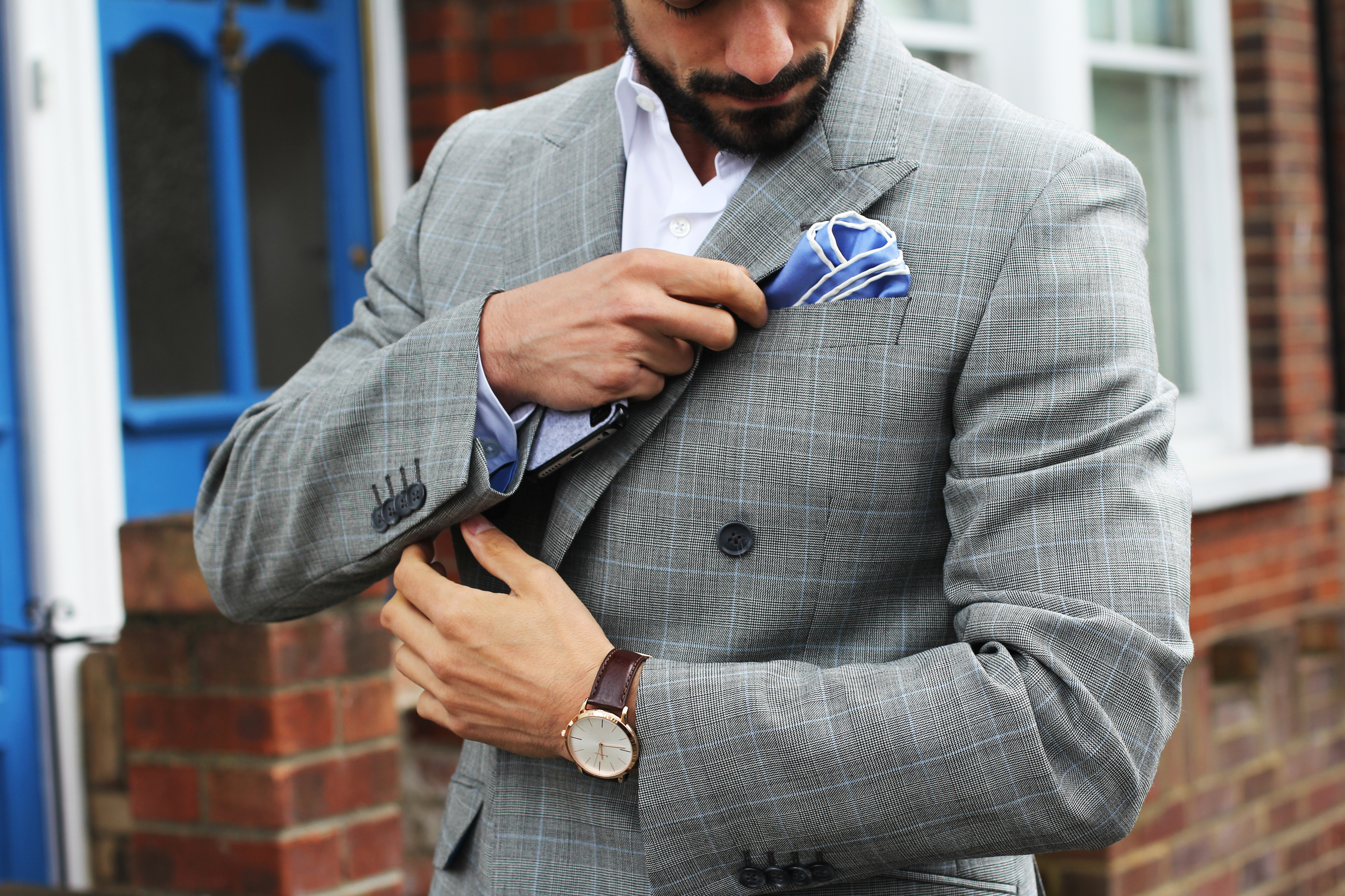 HOW TO FOLD A POCKET SQUARE 3 WAYS