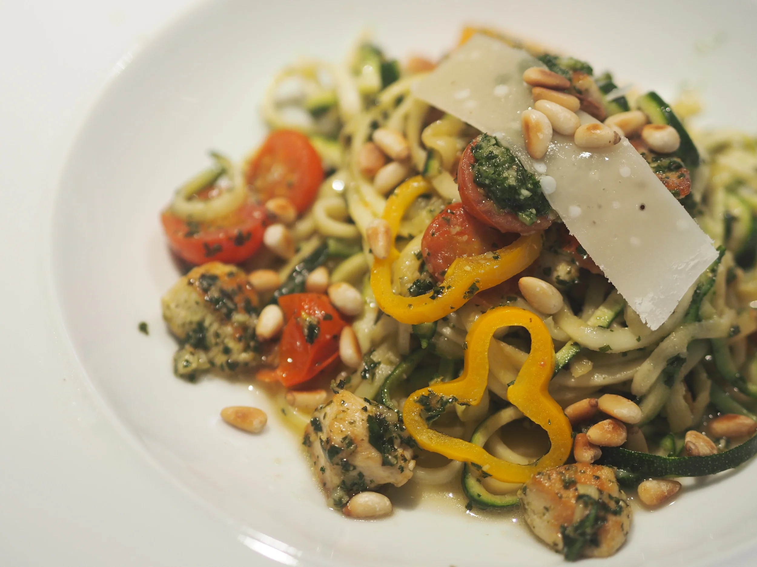 Get Summer Ready With This Simple 10 Minute Meal - Kale Pesto & Spiralized Courgette
