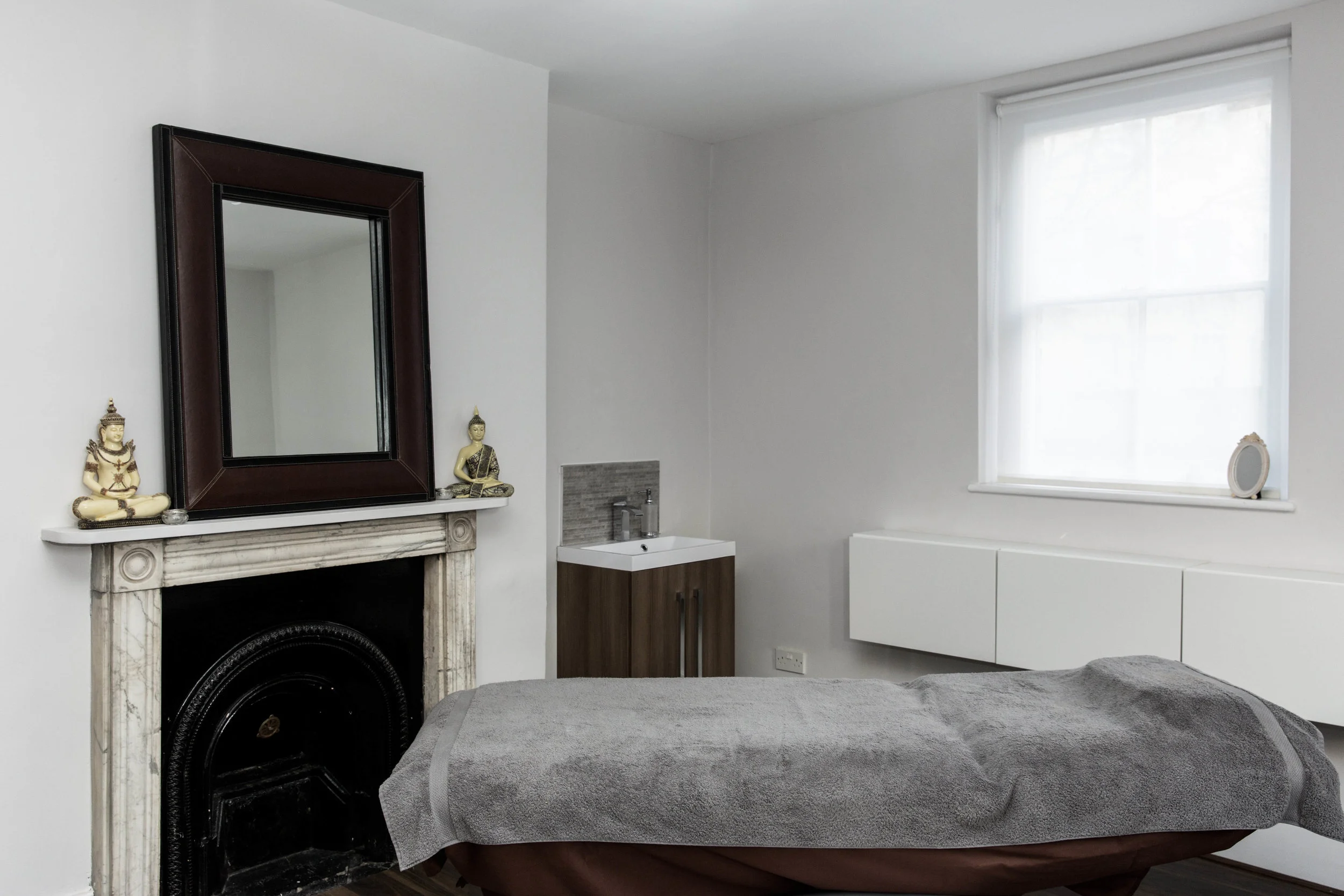 Treatment Room 2.jpg