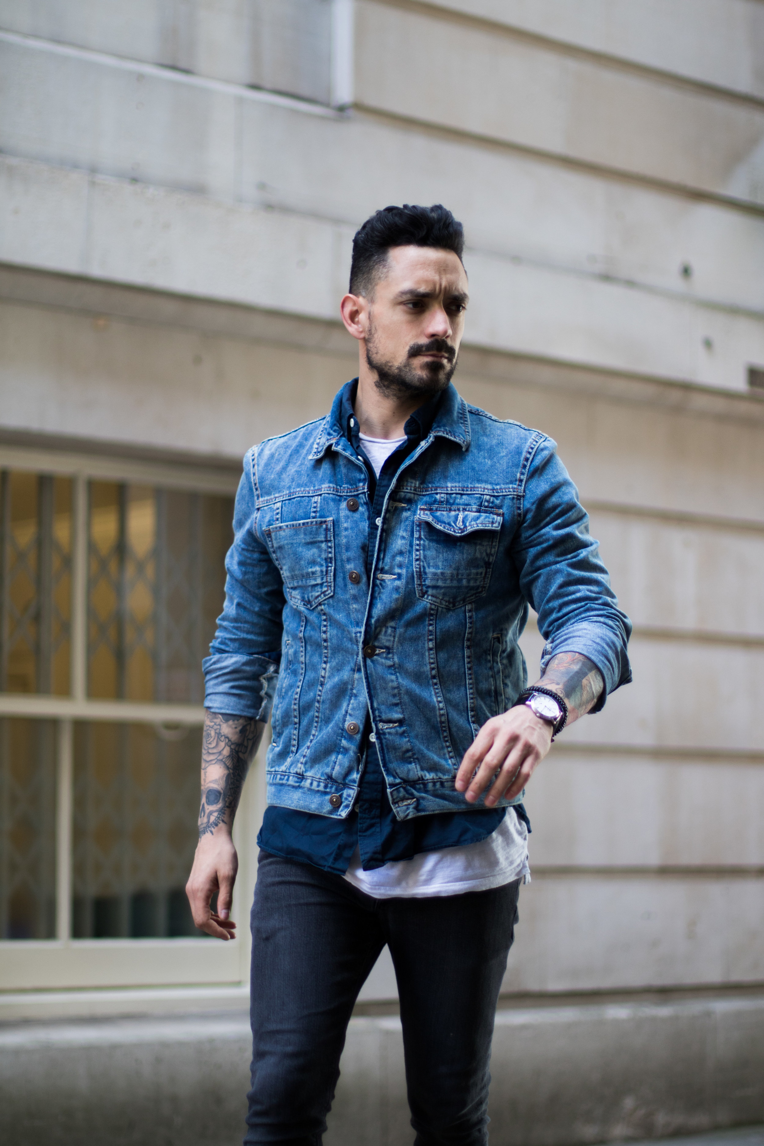 How To Wear Blue Denim Jacket Men - Printable Templates Protal