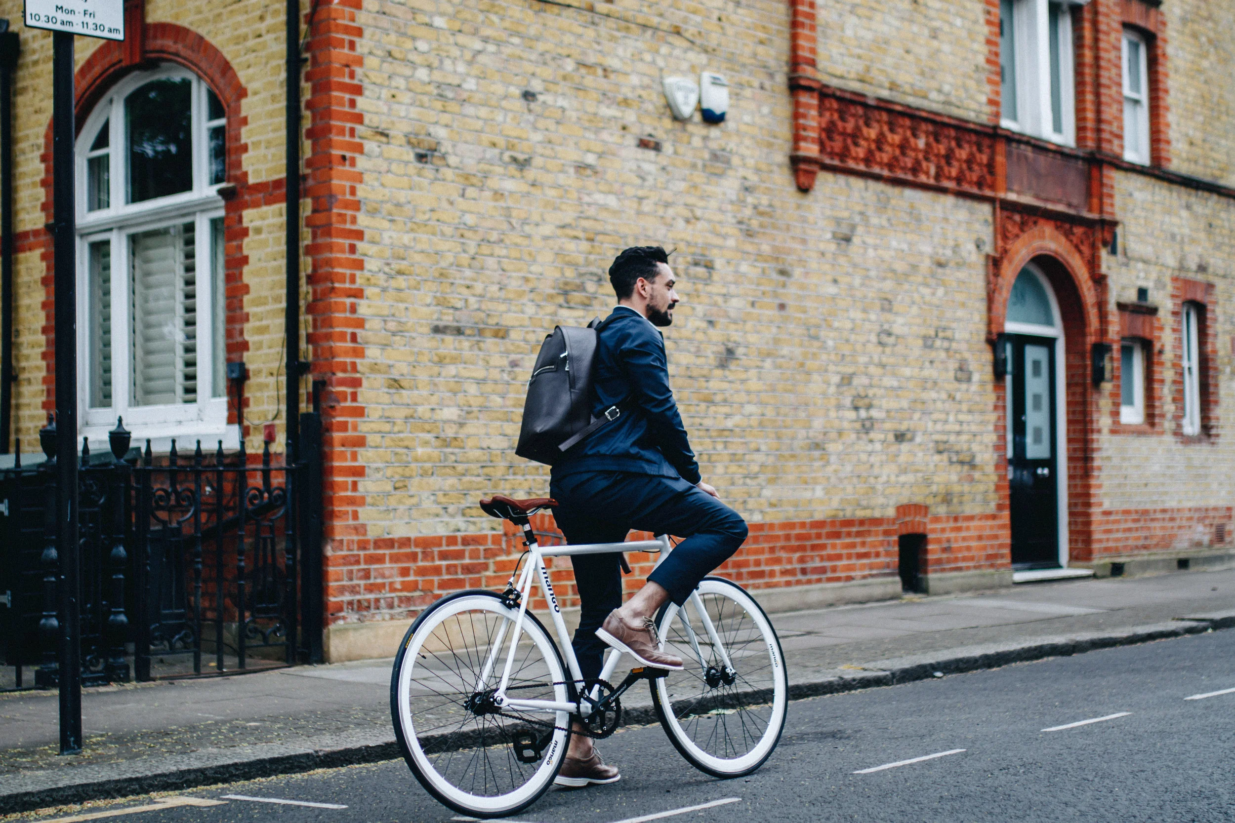 What to Wear When Commuting Around London in Style, on a Bike! — MEN'S