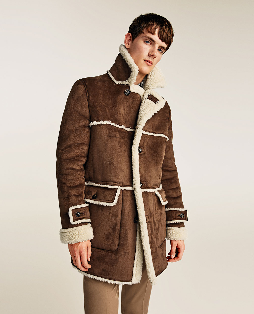 Размер дубленки мужской. Zara men Sheepskin Coat. Куртка из овчины мужская Zara. Faux Sheepskin Jacket Zara.