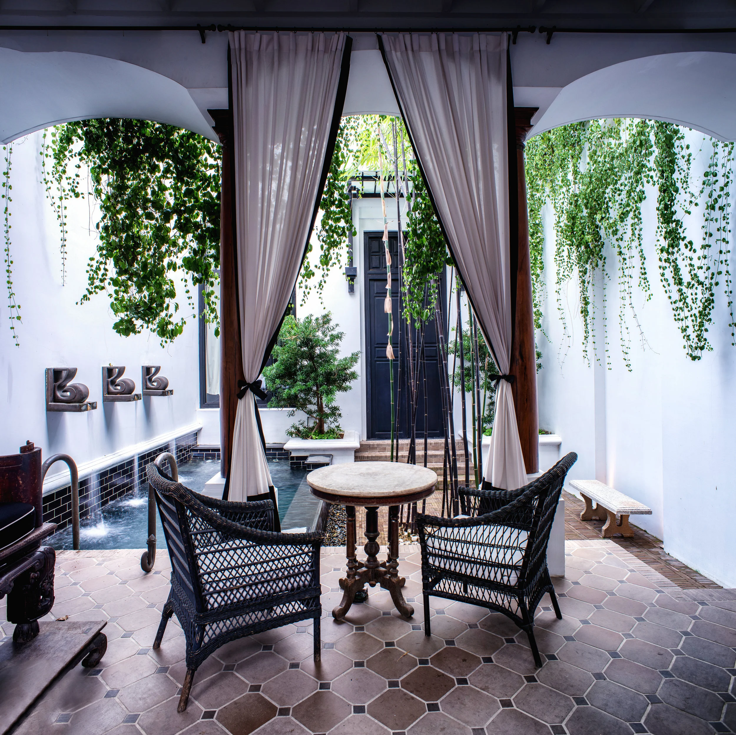 The Siam. Pool Villa - Outdoor Living Space 1.jpg