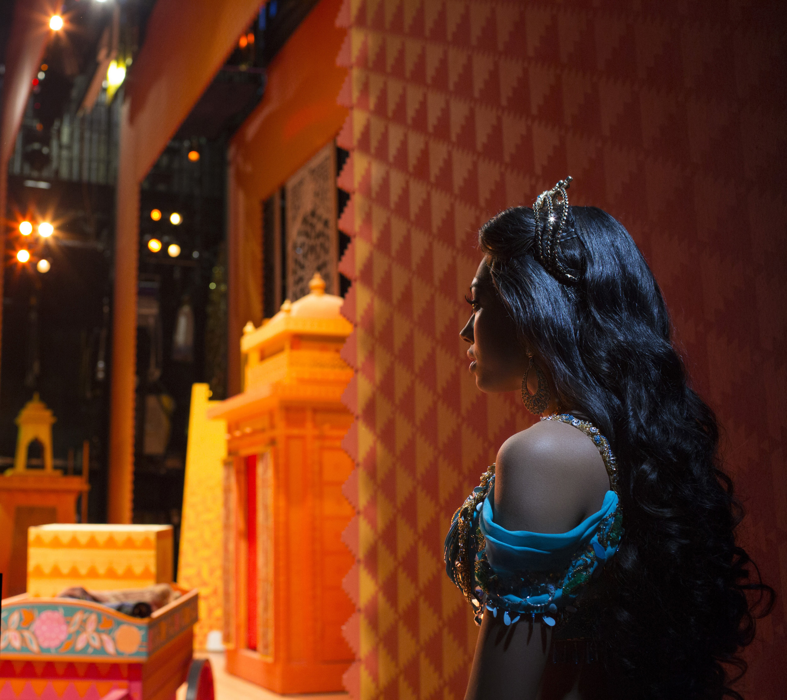 Aladdin_Backstage at Prince Edward Theatre_Jade Ewen (Jasmine)_Copyright Disney_092_1.jpg