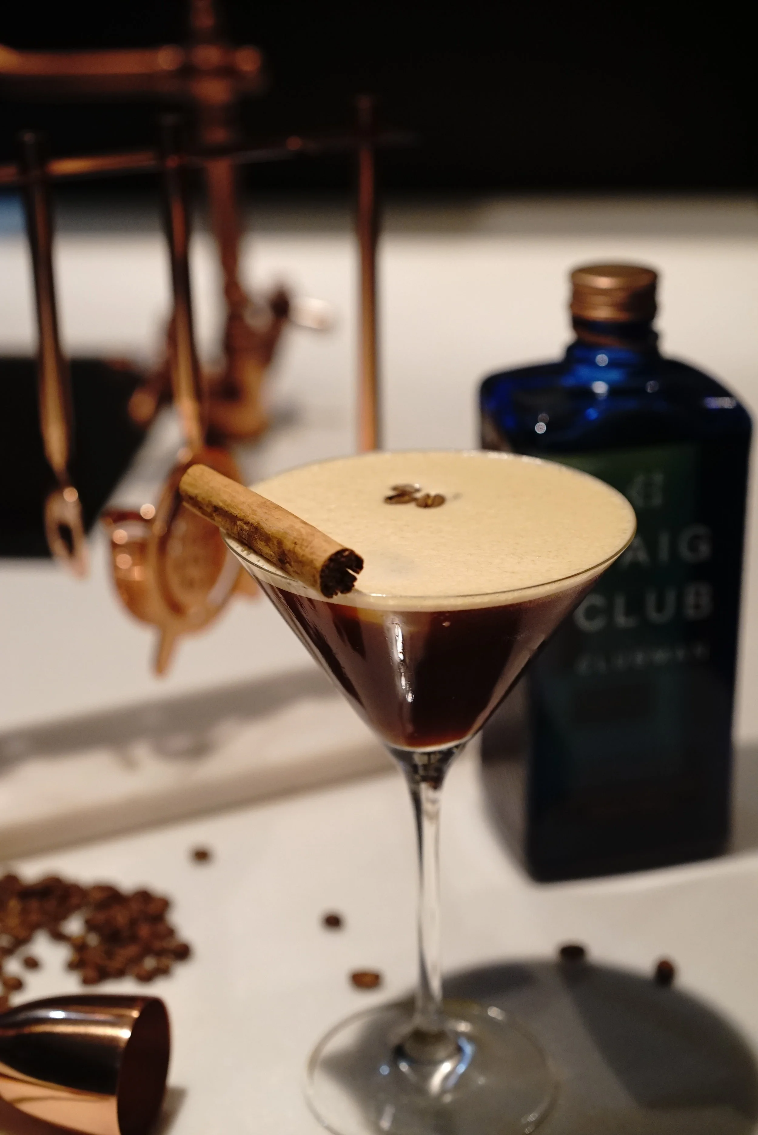 Take the Christmas Cocktail Generator & Discover Your Perfect Christmas Drink