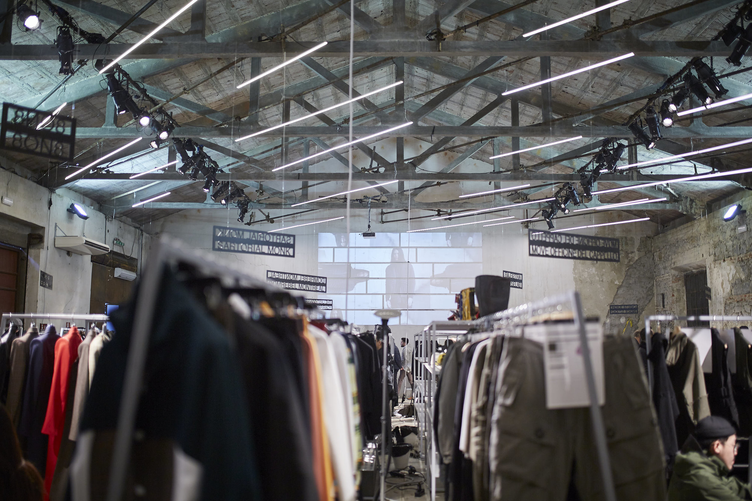 PITTI IMMAGINE UOMO 93_ THE TRADESHOW - 072.jpg