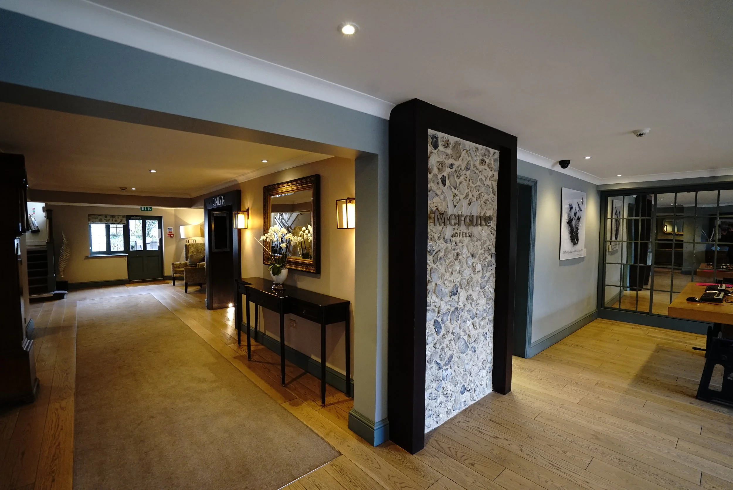 Mercure Box Hill Burford Bridge Hotel