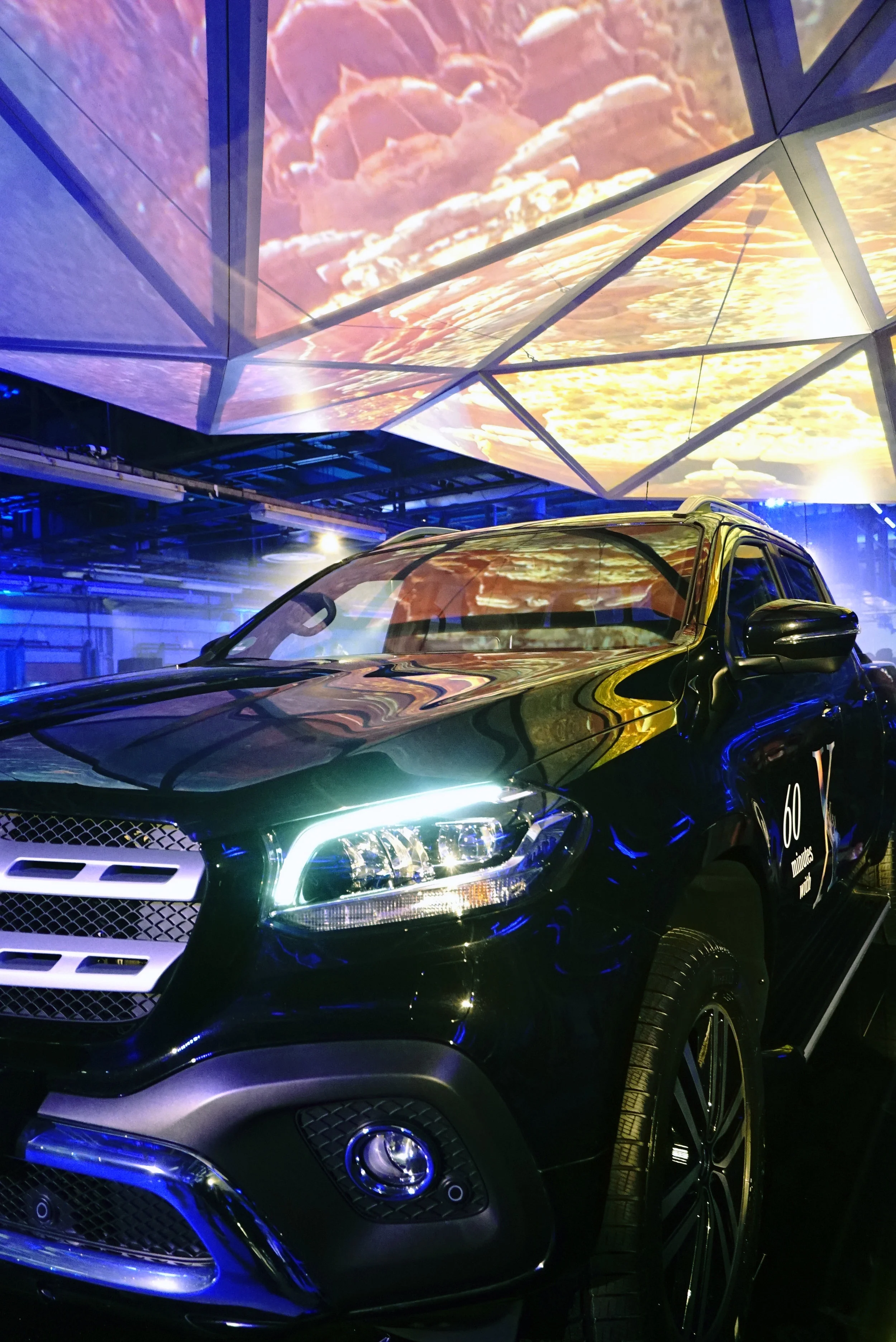 Mercedes X-Class Light Details.jpg