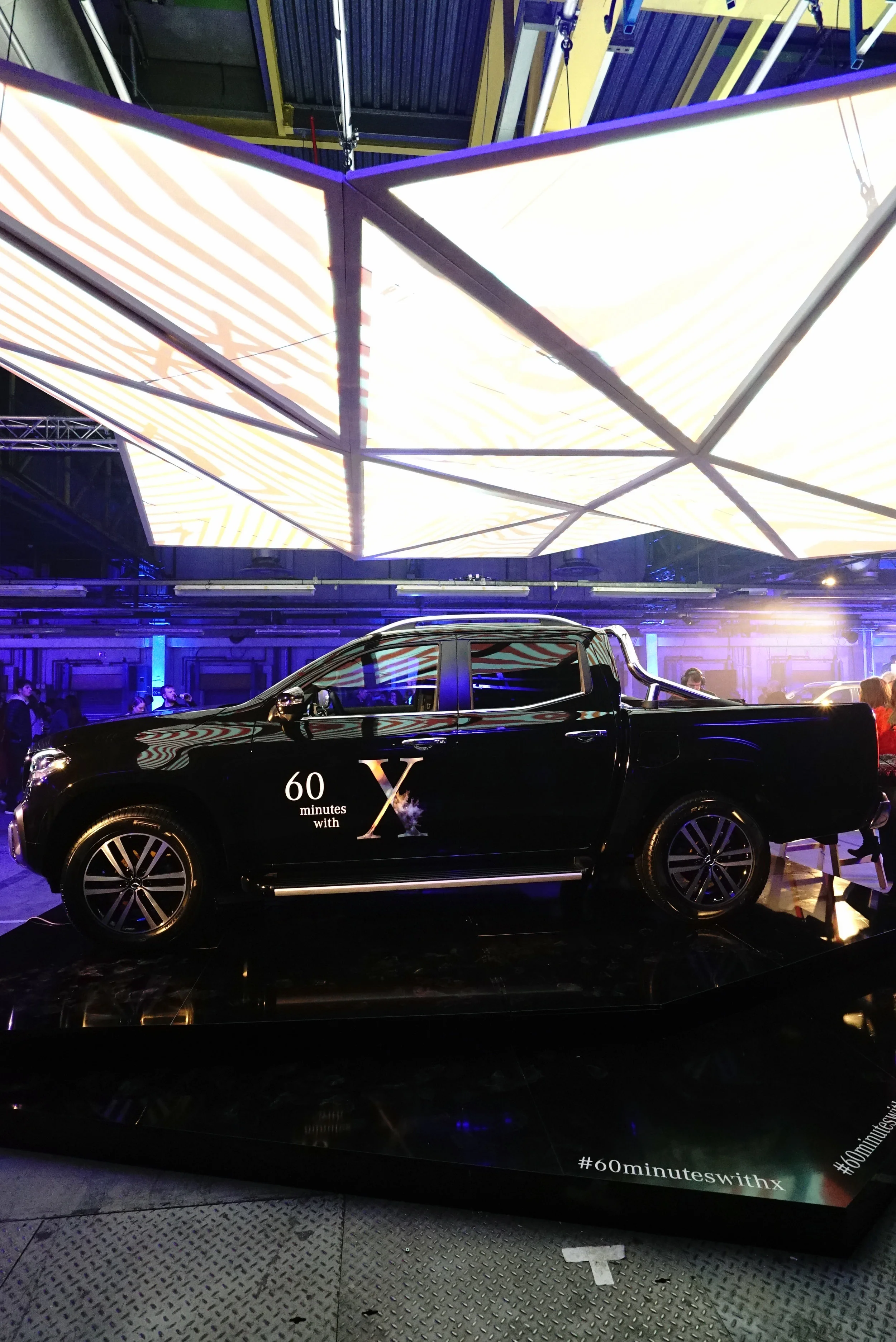 Mercedes X-Class Side View.jpg