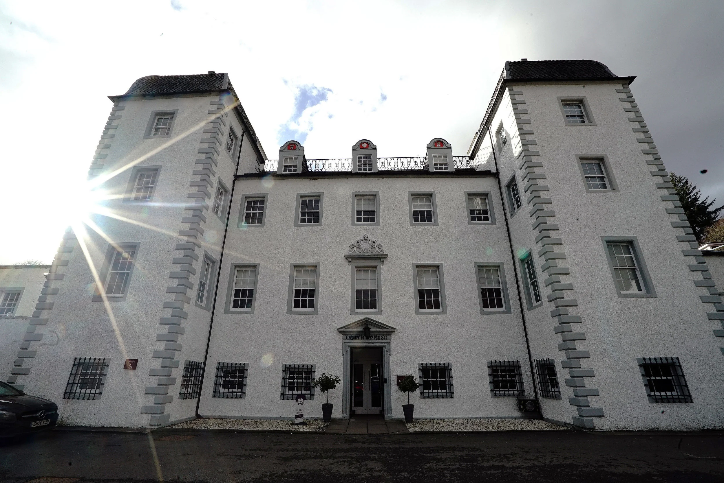 Mercure Peebles Hotel Front.jpg