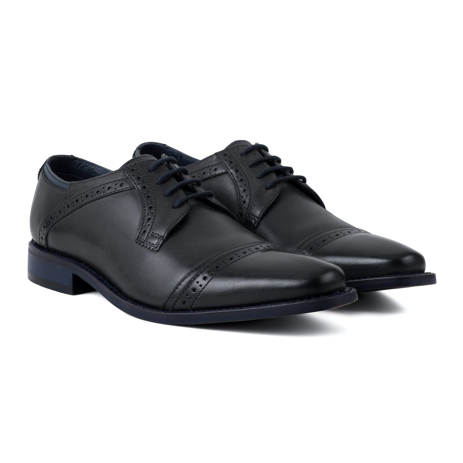 Goodwin Smith Black Shoes