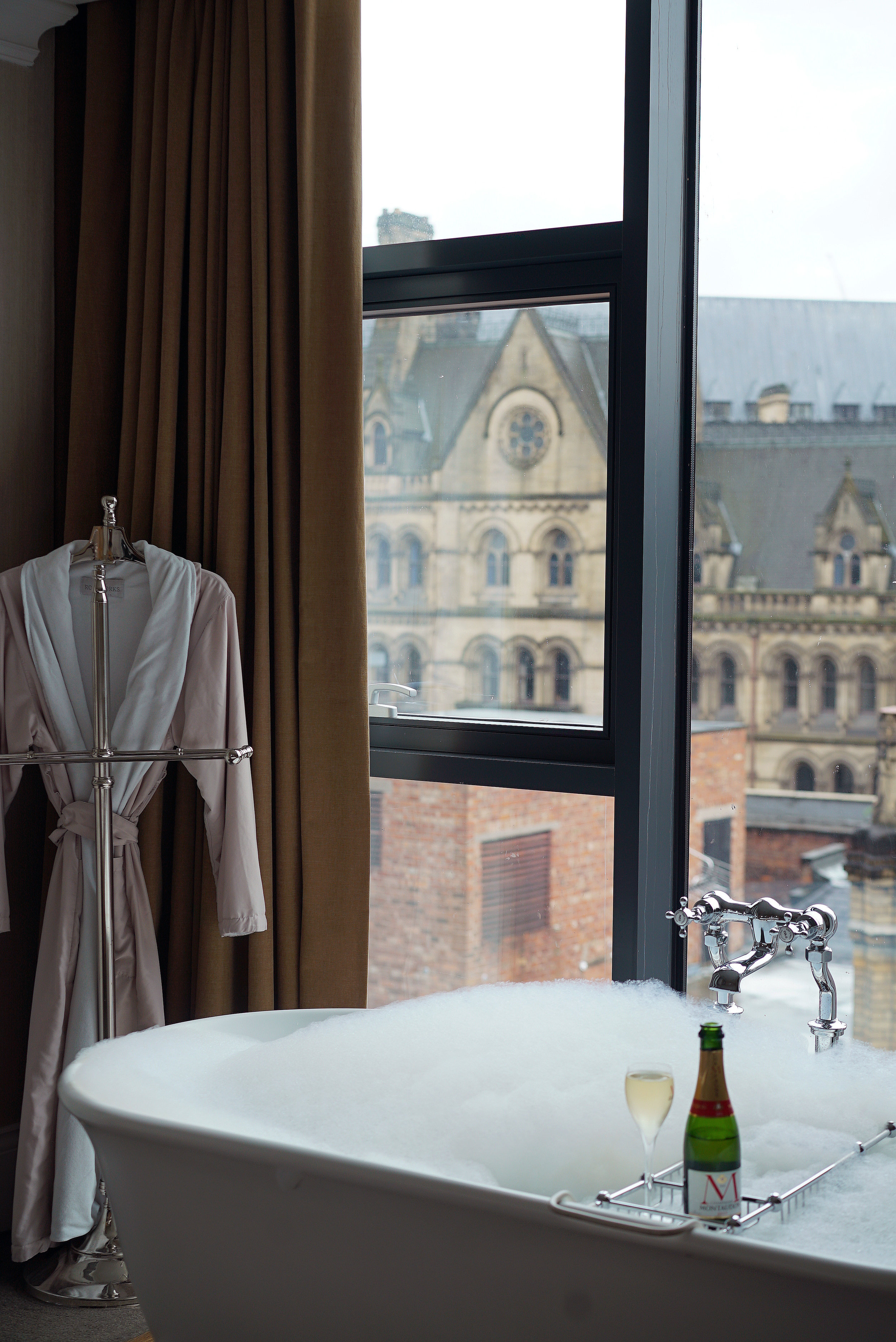 King Street Townhouse Room Bath with a View.jpg