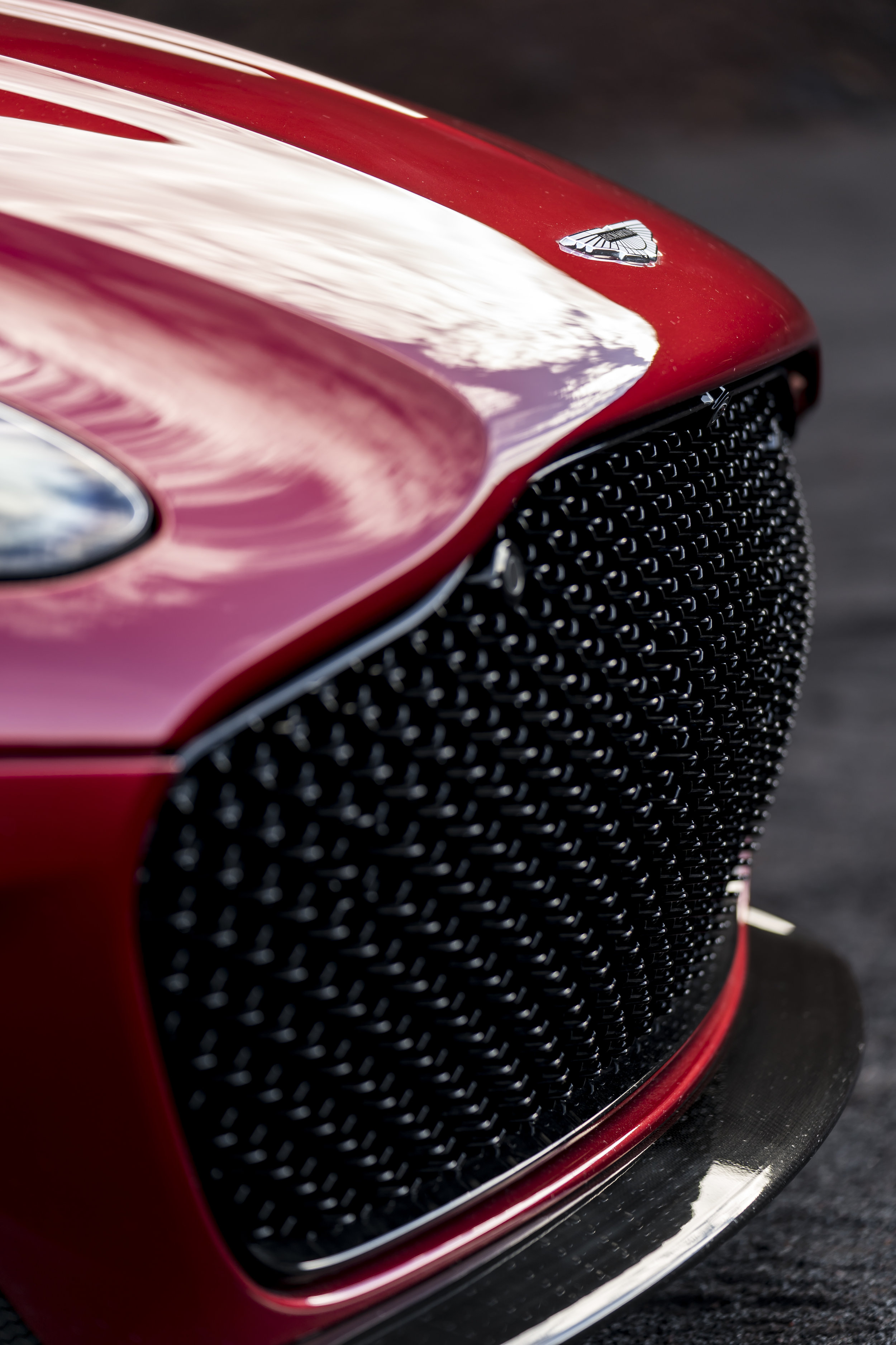 DBS Superleggera (14).jpg