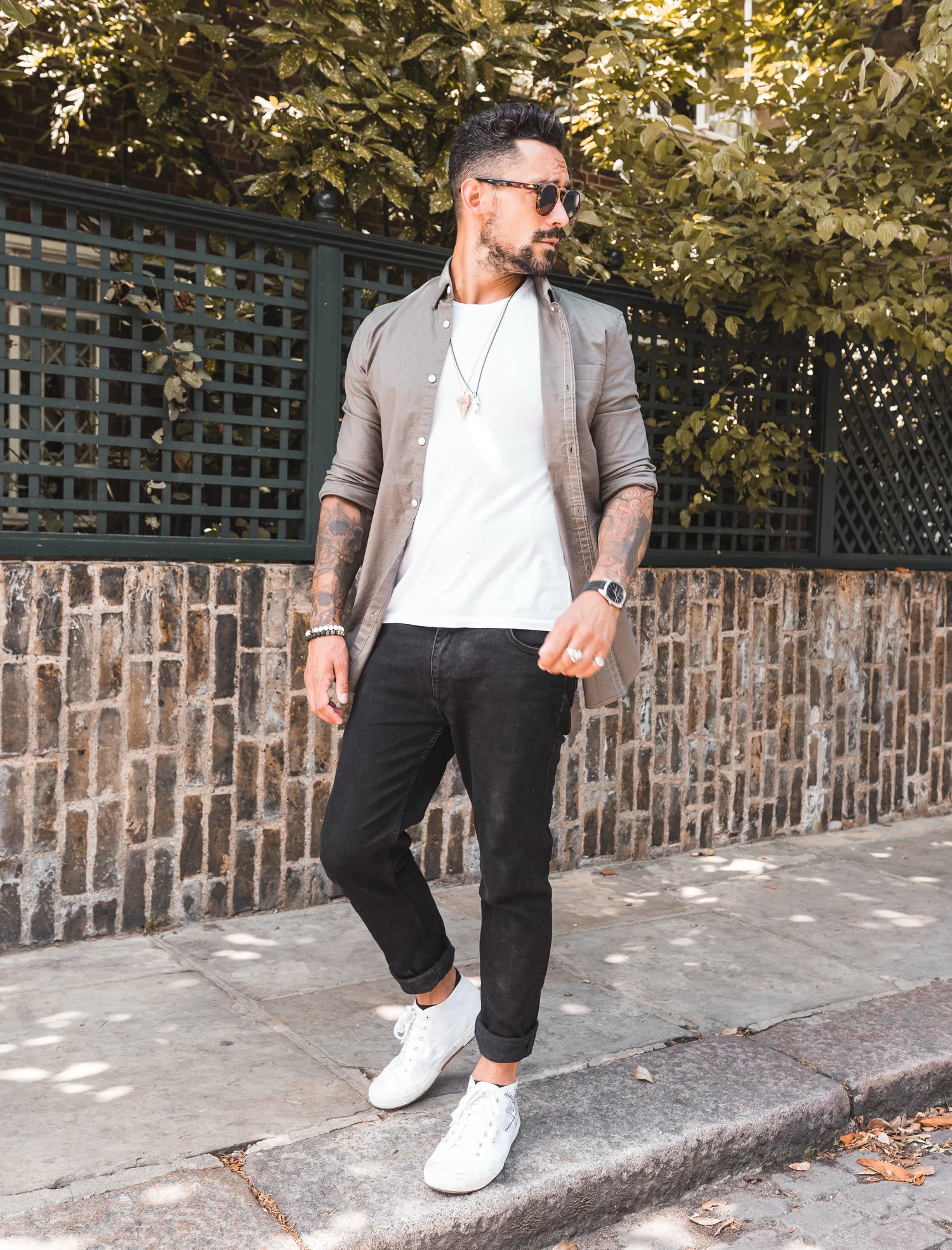 mens white supergas