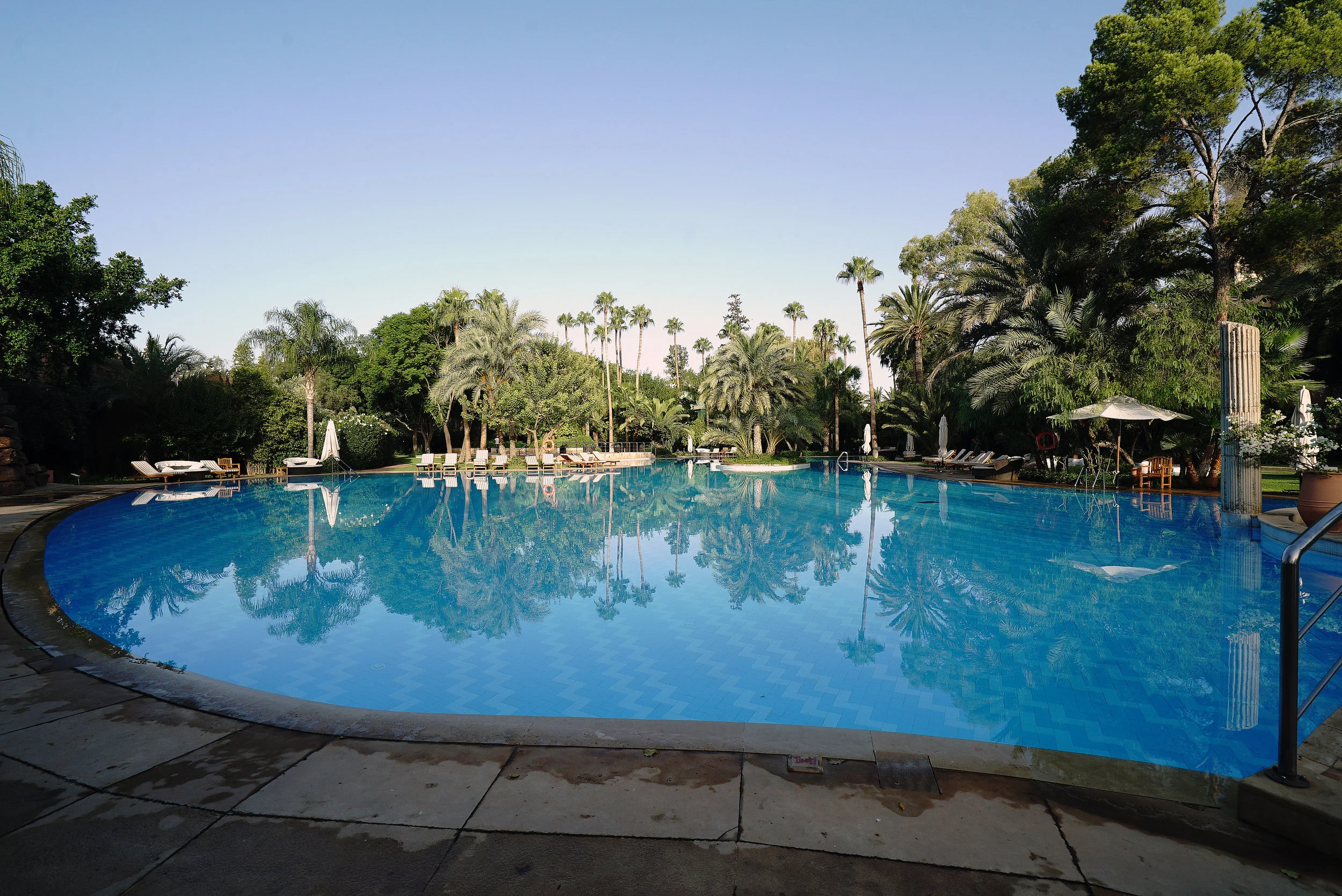 Es Saadi The Palace Swimming Pool.jpg