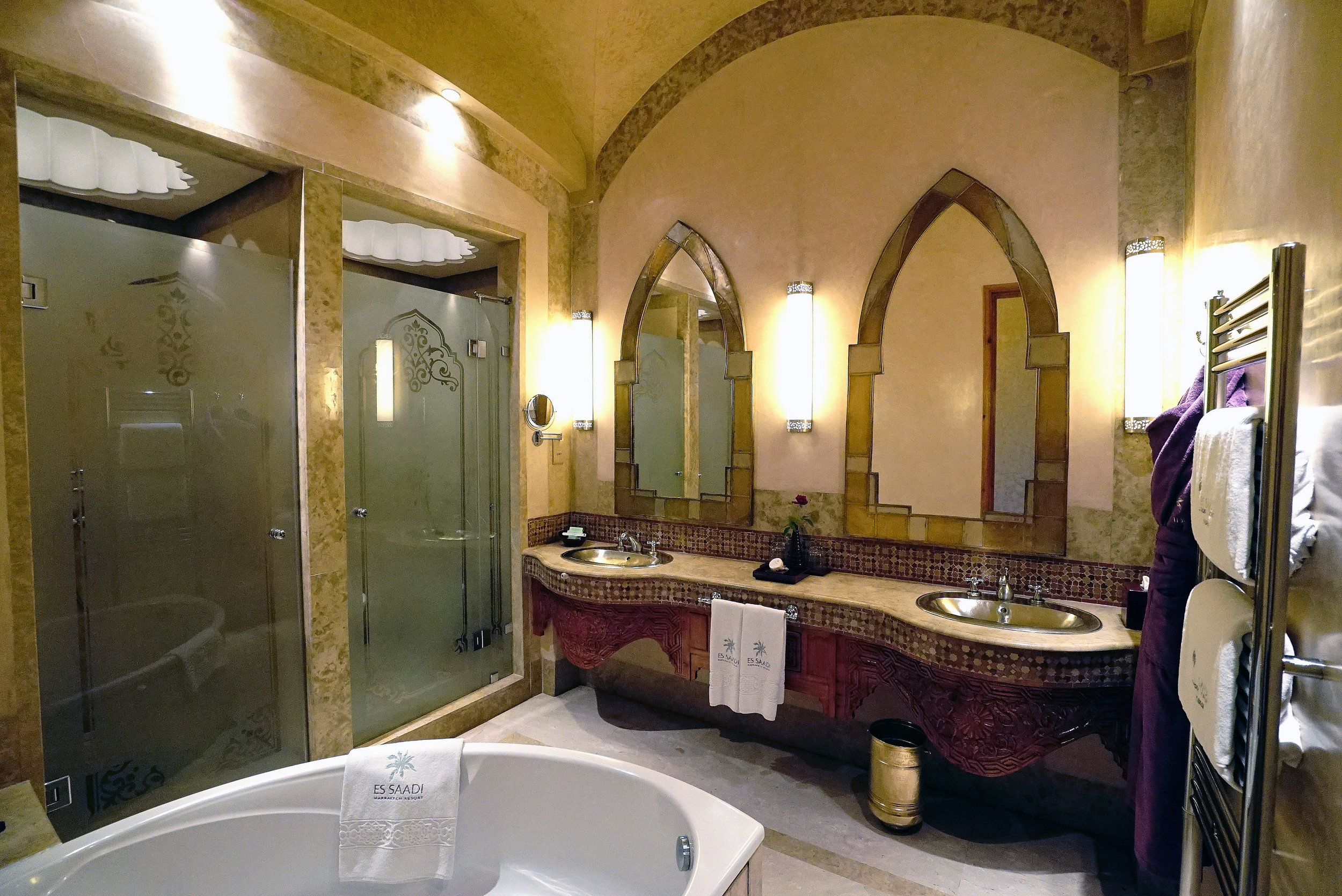 Es Saadi The Palace Bathroom.jpg
