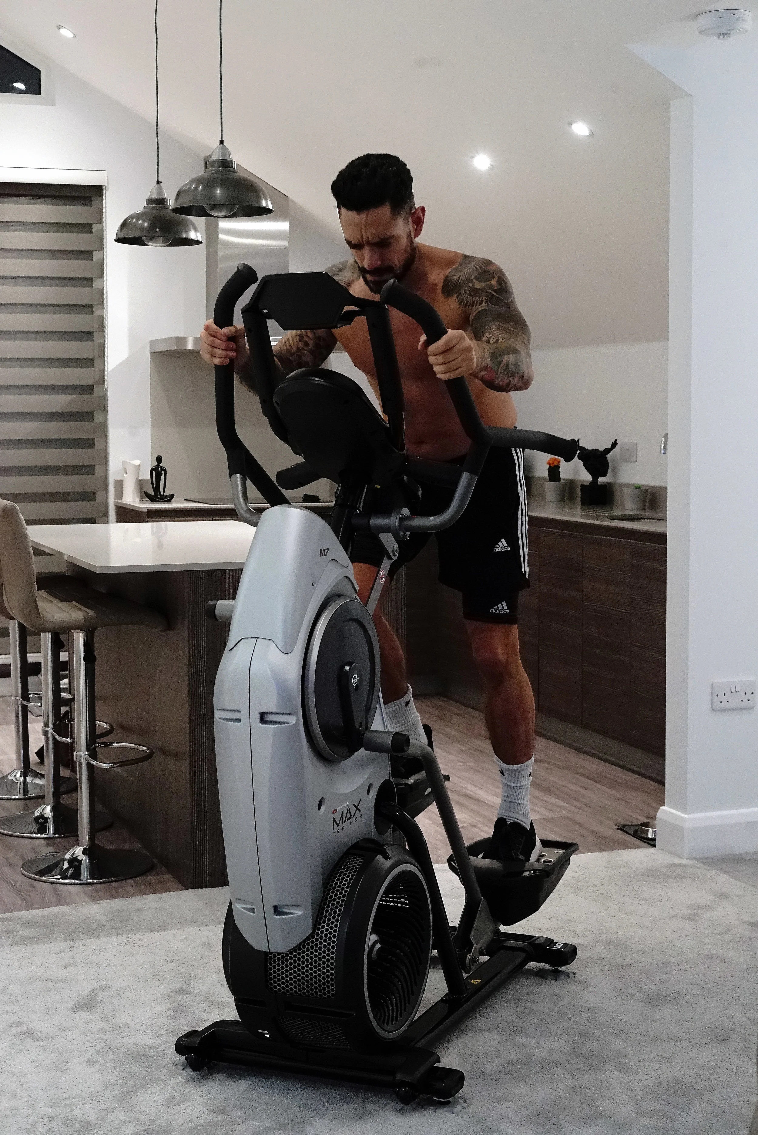 3. Carl Thompson x BowFlex MAX M7.jpg