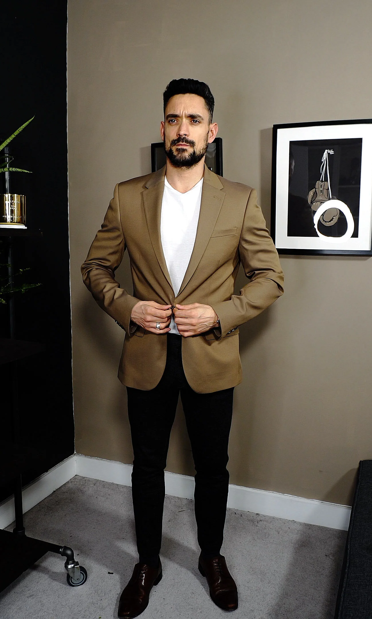 What to Wear & What to Avoid Wearing to a Casino 3 Stylish Looks