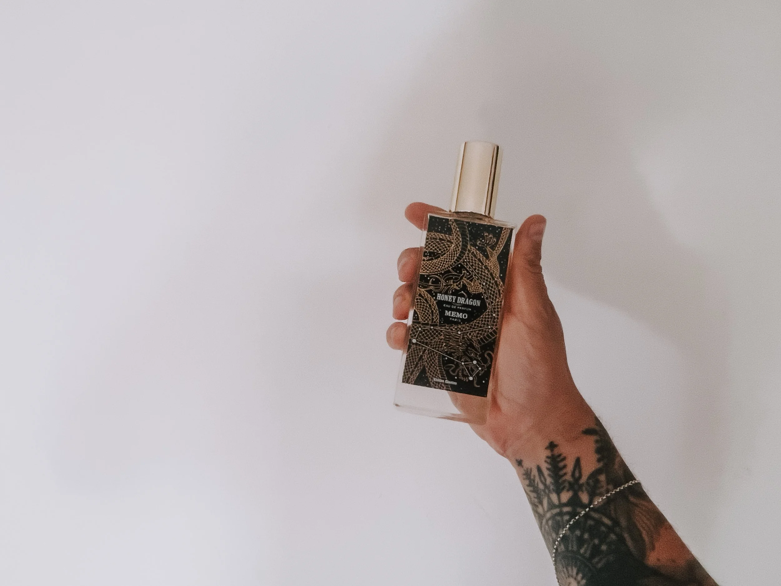 Honey Dragon by MEMO Paris: An Olfactory Ode to Nature's Liquid Gold
