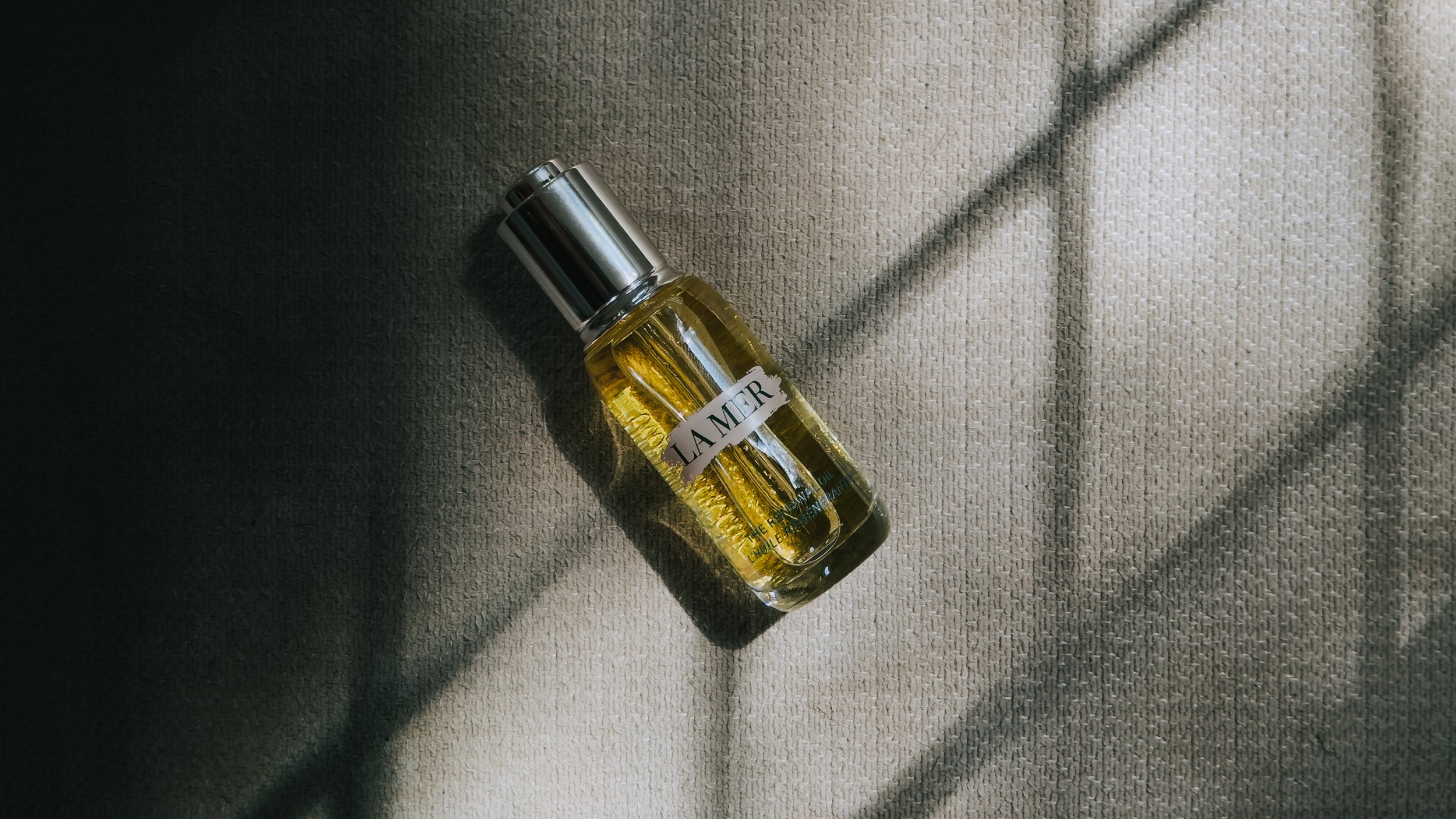 La Mer The Renewal Oil: a tiny bottle of glow that does a lot