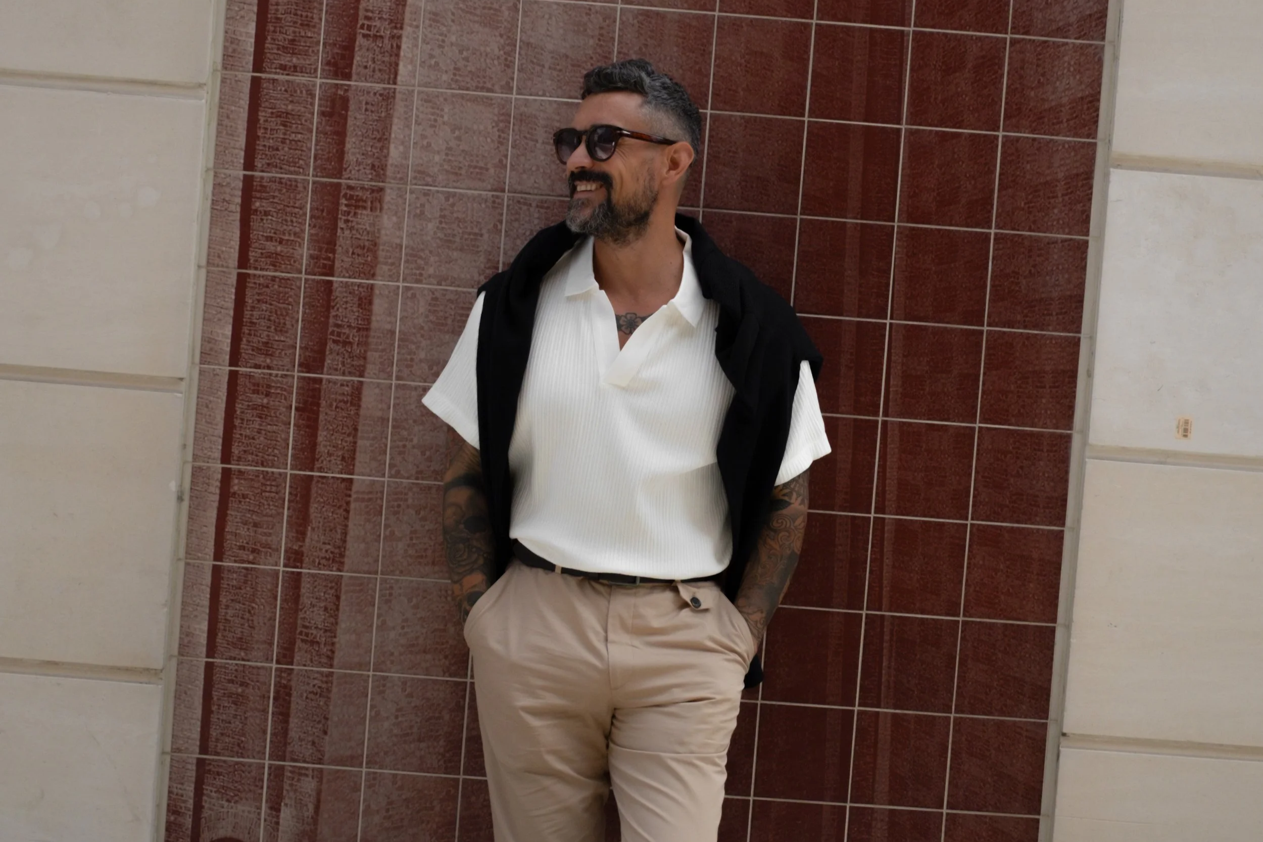 How to Style a Jumper Over Your Shoulders This Autumn