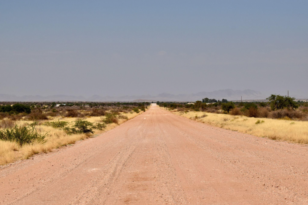 Trip to Twyfelteain | Chased by the Damara Tribe | Drive through The Giant's Playground