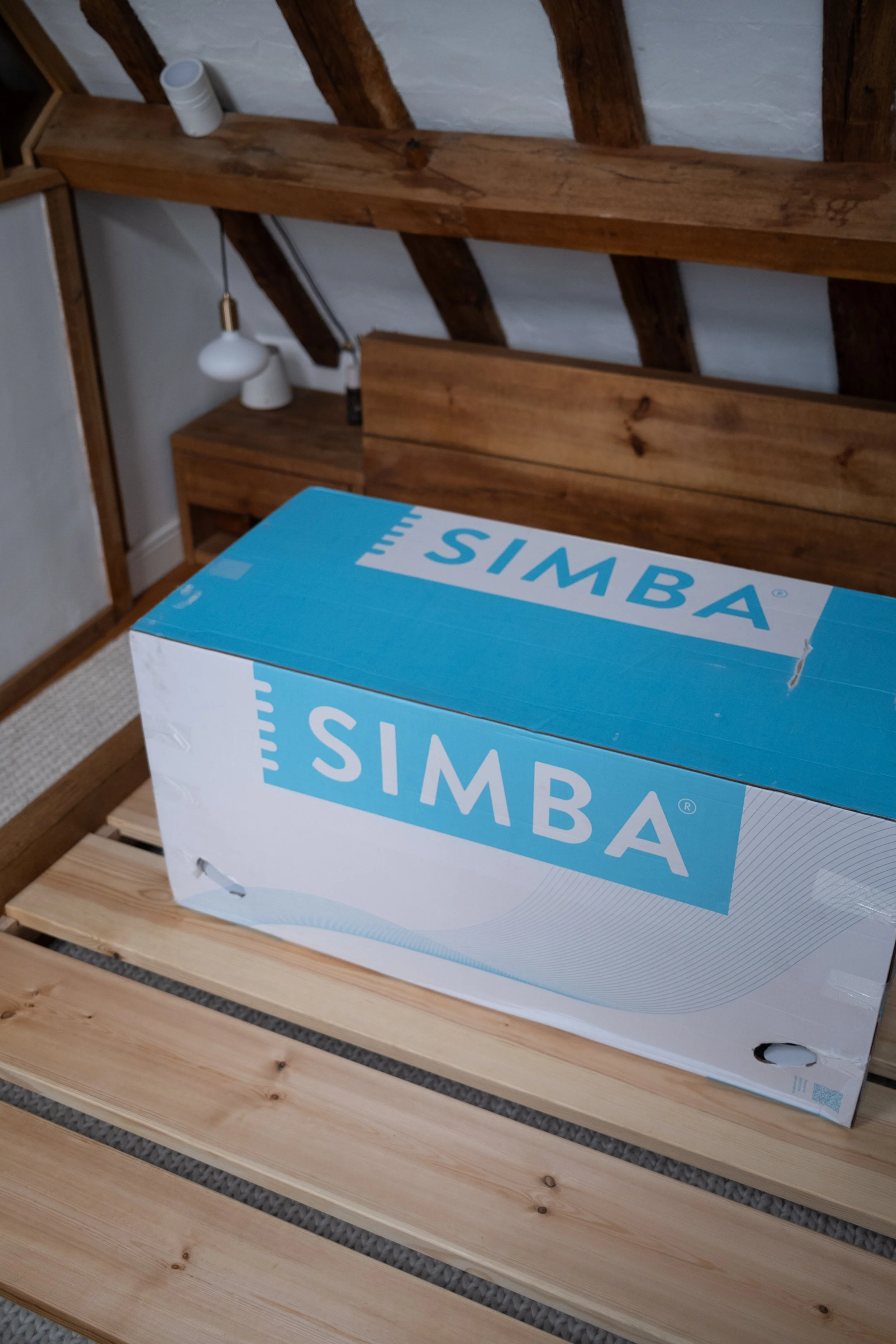 Simba Hybrid Mattress Boxed.JPG
