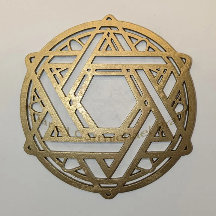Ornament_CharisCarmichaelBraun_DavidStar_gold_s.jpg