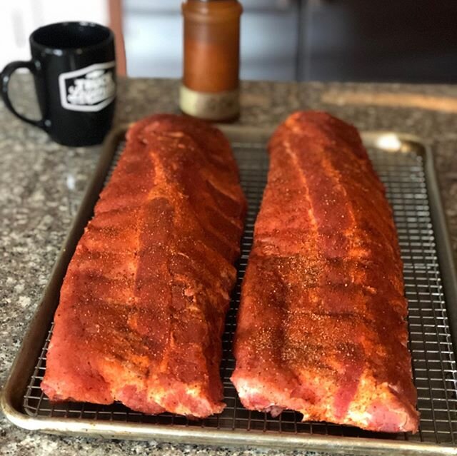 It&rsquo;s not just about the food,  It&rsquo;s about the idea of the food. Livin&rsquo; the #LynxLife on #MemorialDayWeekend 
Gather, grill and celebrate... #LikeYouMeanIt 
GCooks Pig Out:

Baby back ribs 🐖 🔥 
Beer brats 🐖 🔥 🌶 🧅 🍻 
BBQ pork n