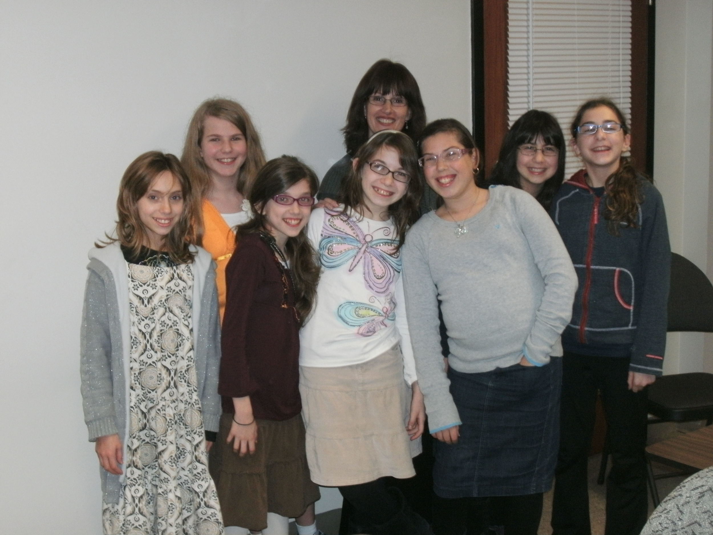 Bat Mitzvah Class 2011 - Nov 30.jpg