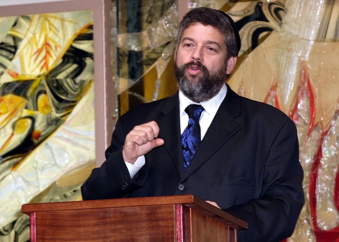 Copy of Copy of Rabbi-still-teaching[1].JPG