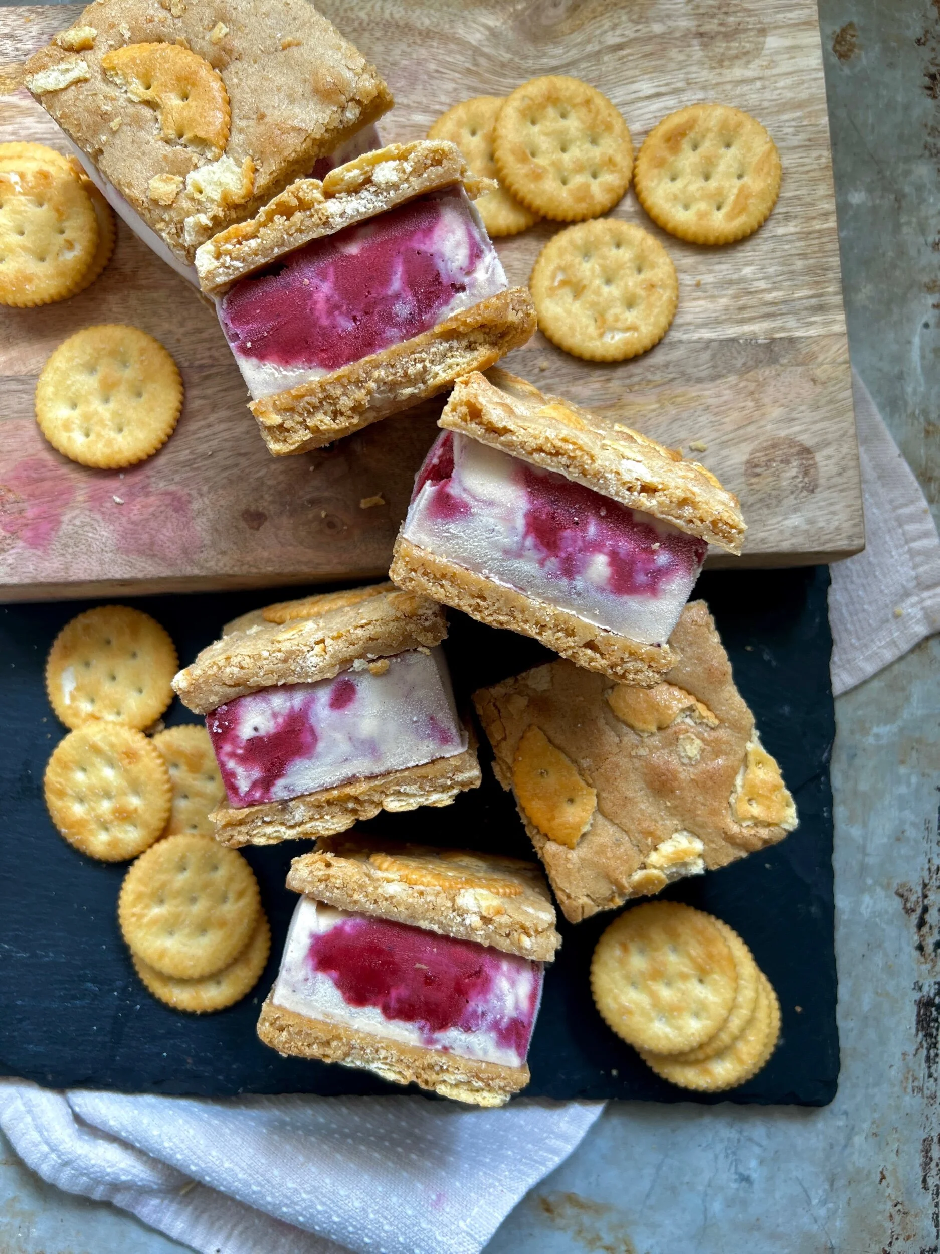 8319429F-849E-4224-8055-E28ECA8E9E25