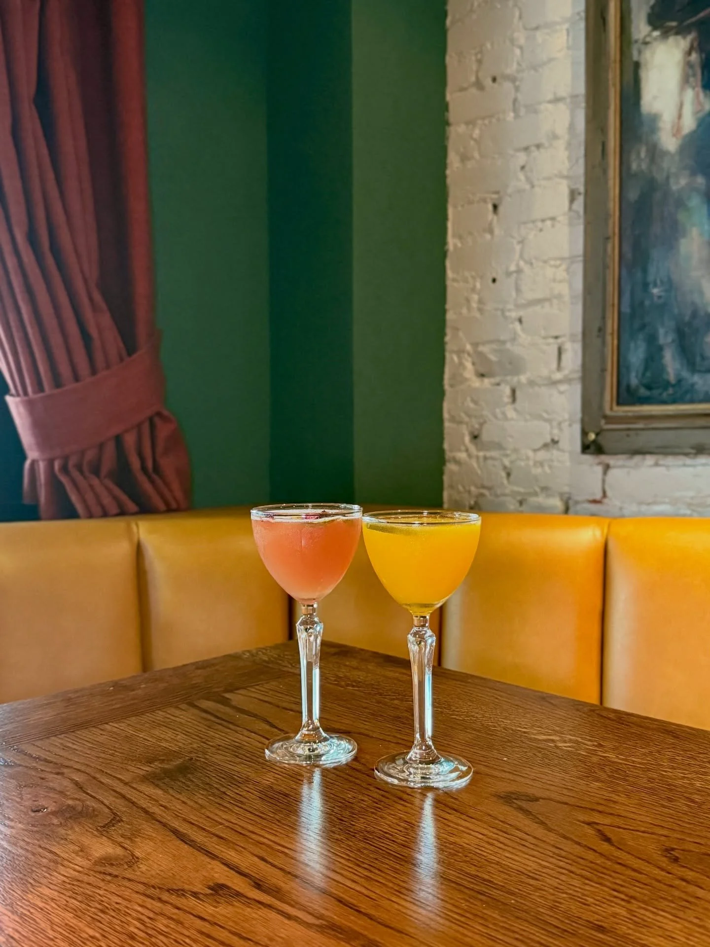This👆+ That👉 = 🤌
Grab an $8 Happy Hour cocktail (Served all day), a seat outdoors, and let&rsquo;s ignore the fact that it&rsquo;s Monday 😎🌿🍸

#astoriaeats #astorialive #astoriaqueens #astoriahappyhour #astoriapark #astoriaeats #astoriafoodie #