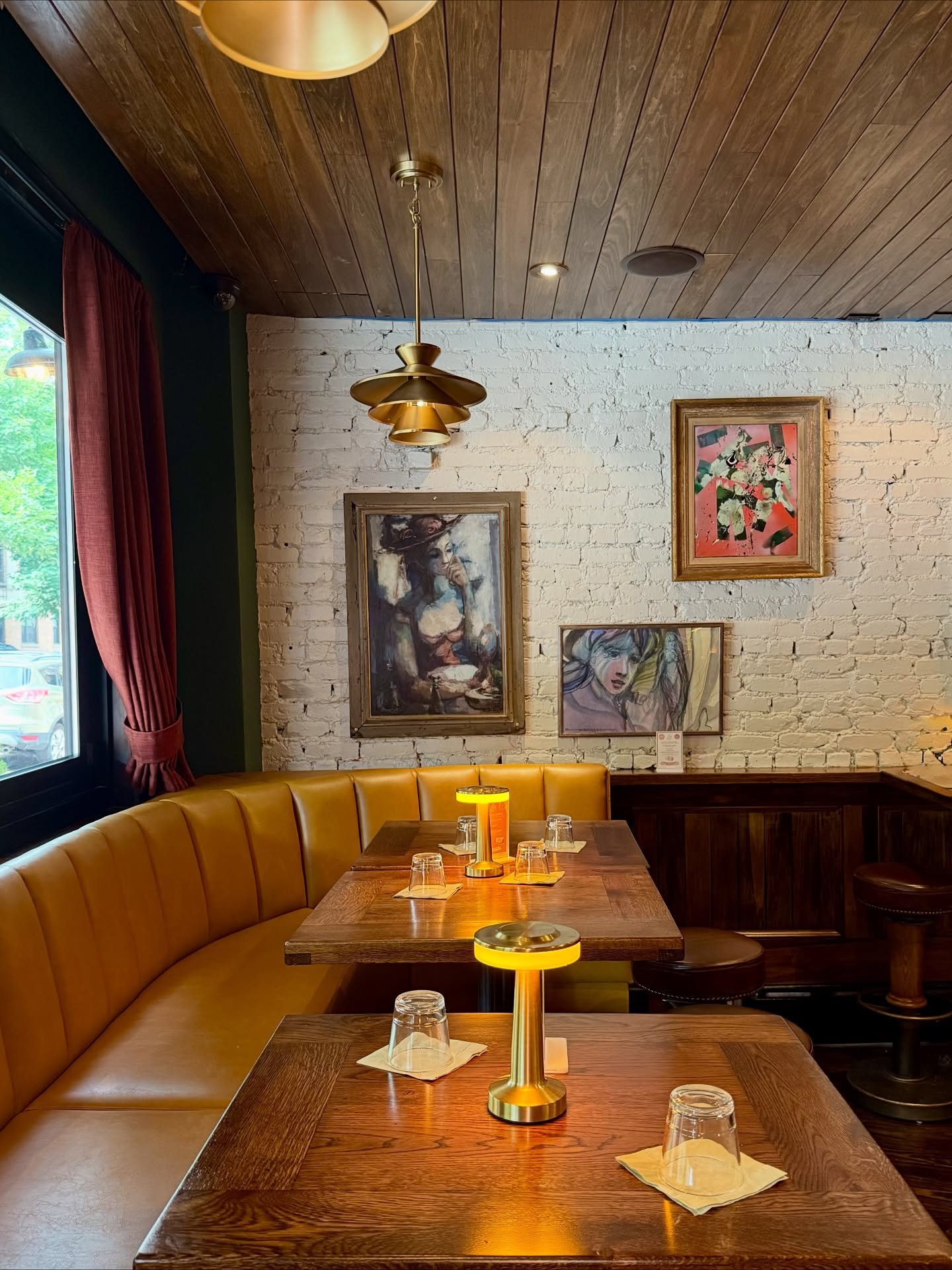 Your Halloween hangover subsided and now it&rsquo;s time to lock in on our stacked Tuesday🤝
Join us for Mixtape Bingo, Election Day results streaming on our TVs, and All Day Happy Hour 🗳️🍻🎶 See you tonight, Astoria! 

#astoriaeats #astorialive #a