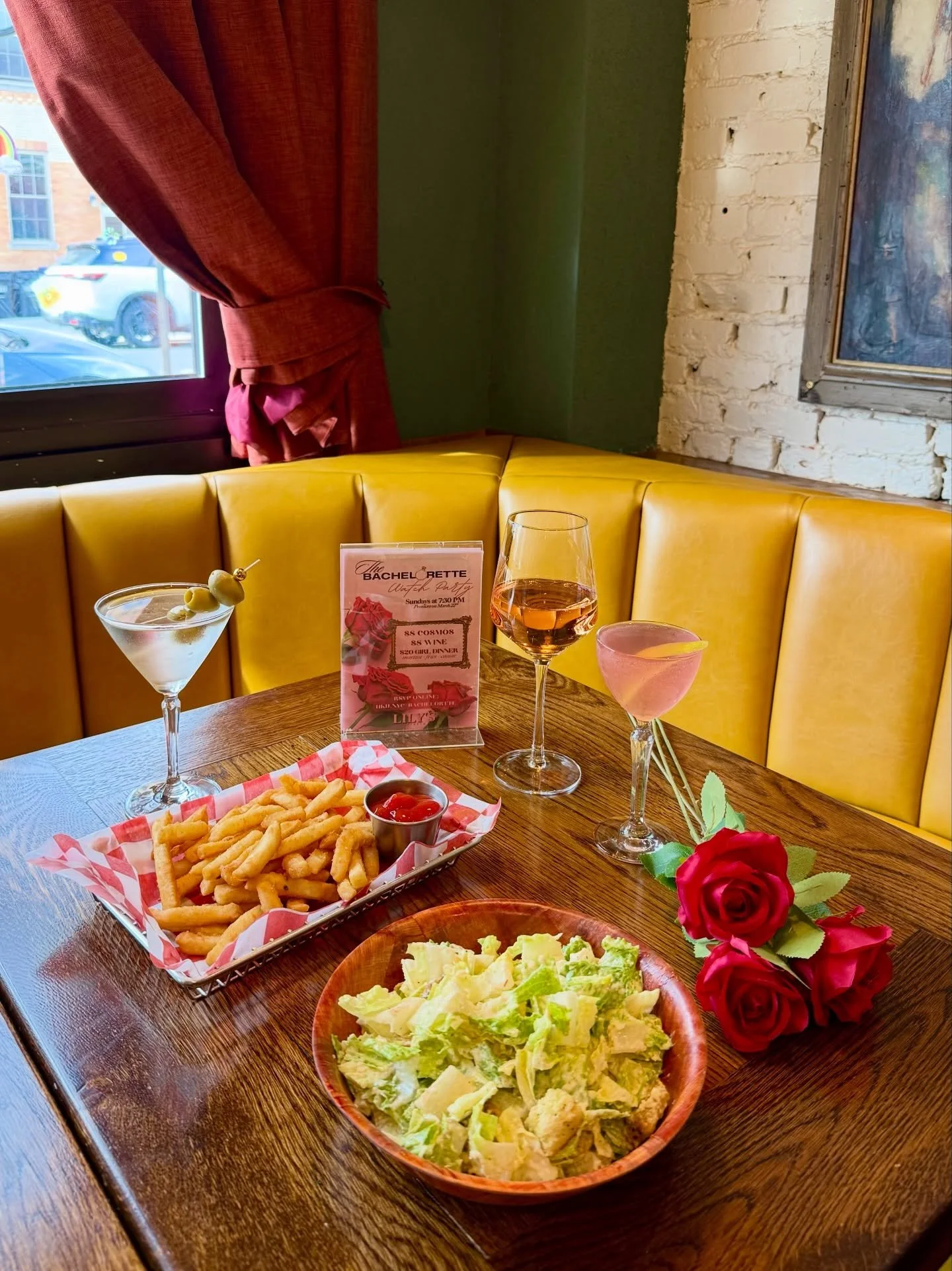 Sundays = Girl Dinner + Drama 🌹🥗🍟🍸
Can&rsquo;t think of a better combo. Just make sure you grab your tickets to guarantee you seating🎟️

🌹THE BACHELORETTE WATCH PARTY🌹Get ready for the most dramatic night of the week and join us every Sunday f