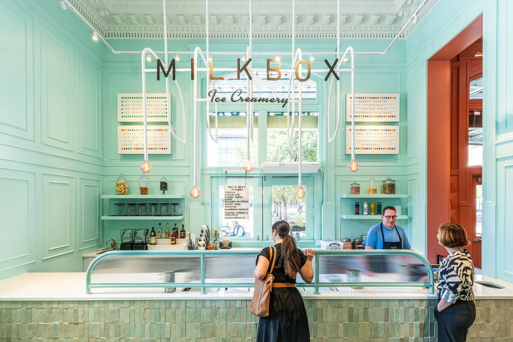 Pigtrain-Milkbox-2.jpg