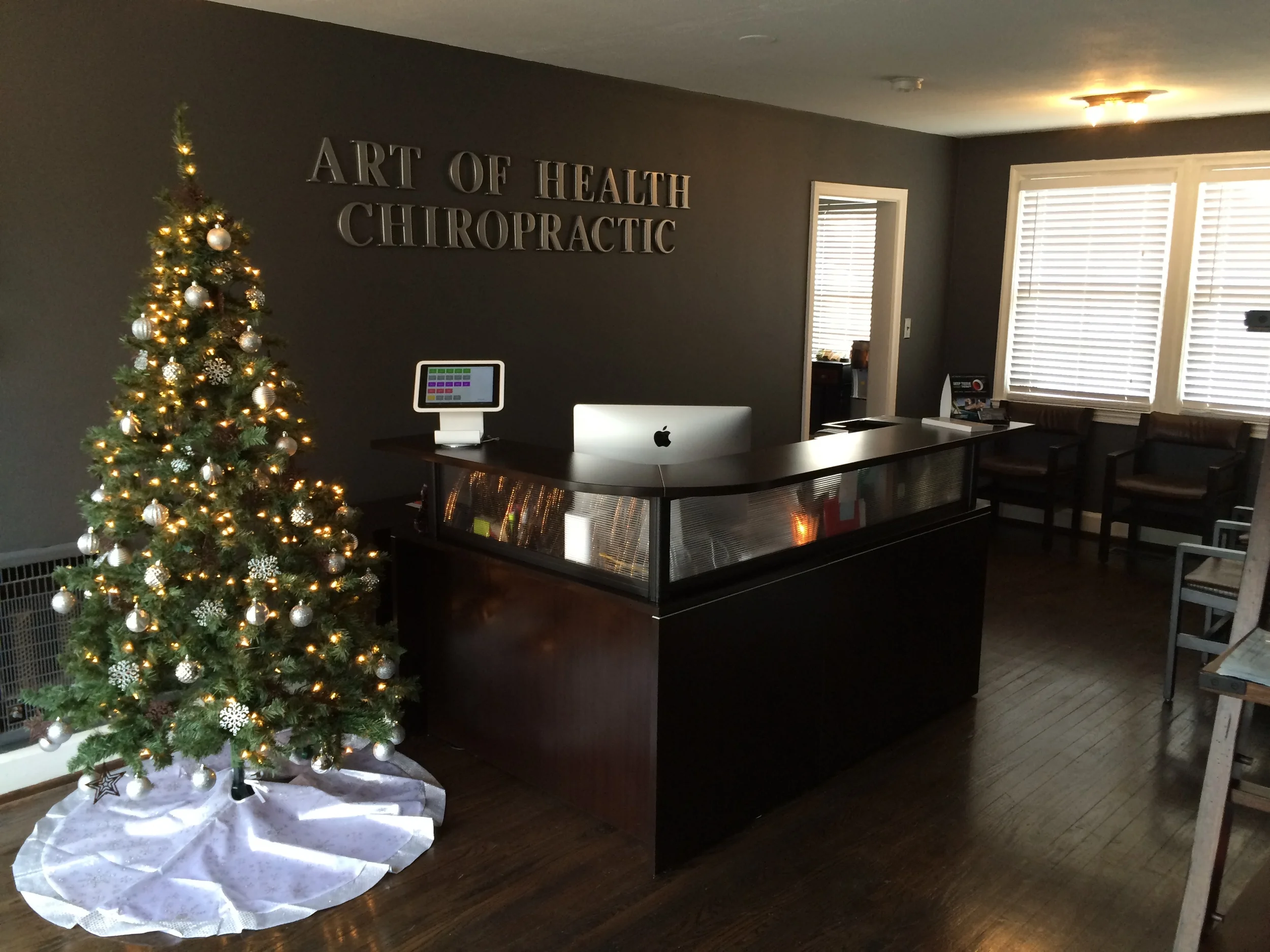 Nashville Chiropractor Gives A Tour Of The Office
