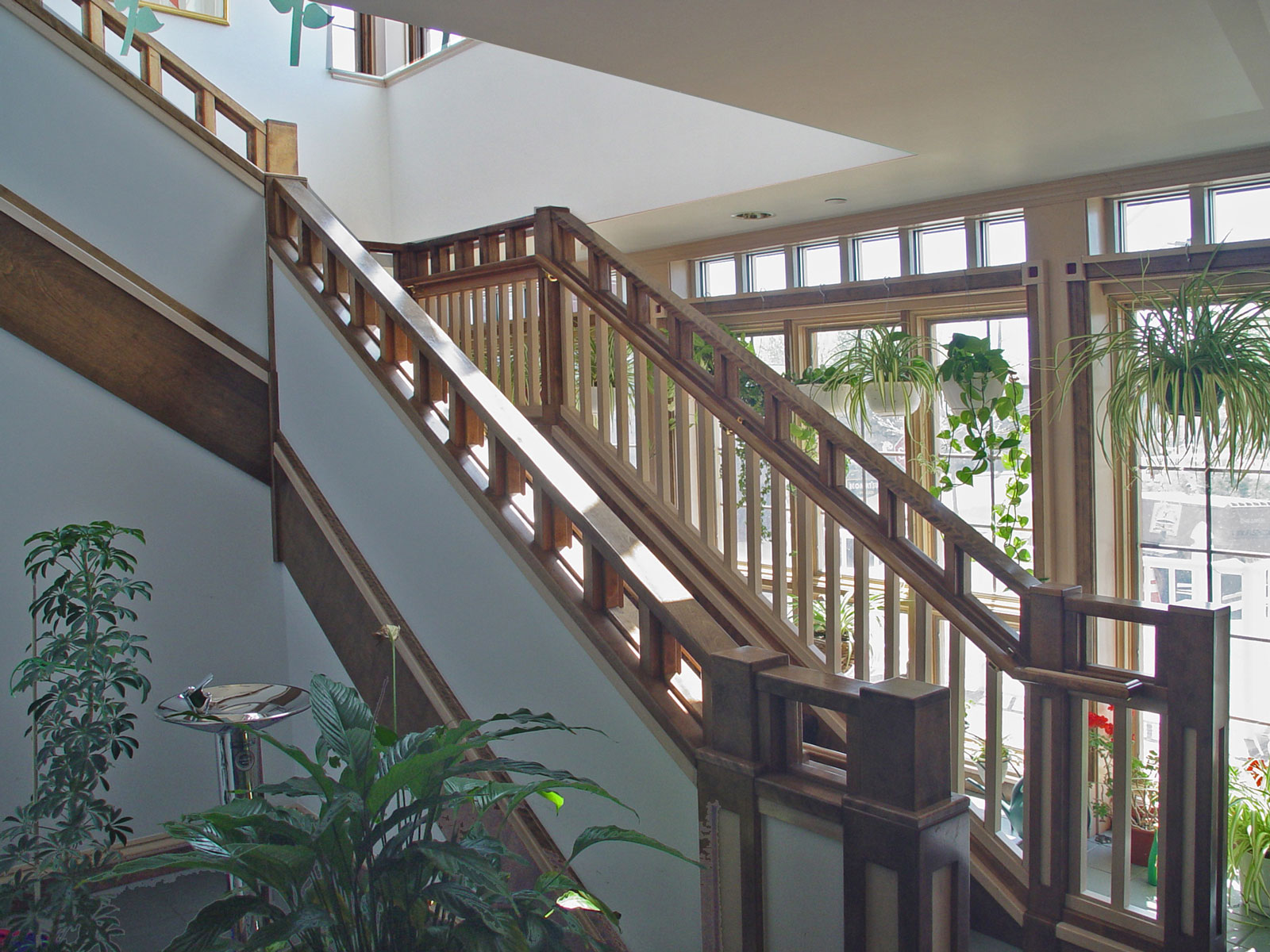 Natural light, plants, and a variety of locations to train for cooking, cleaning, and independent living are combined in this 17 bed facility.