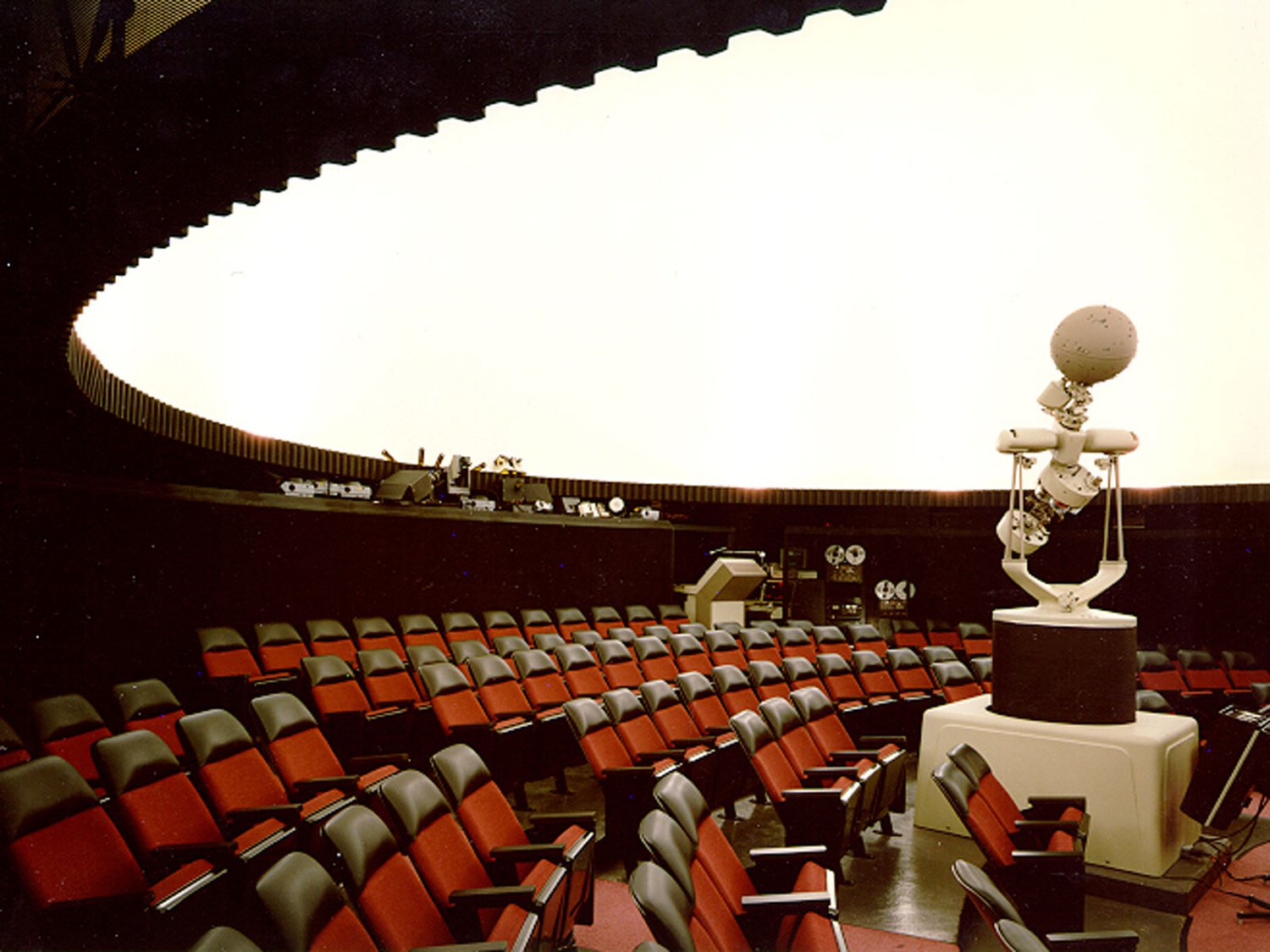 Dka Planetarium Stars In Tlcs Cake Boss Dennis Kowal