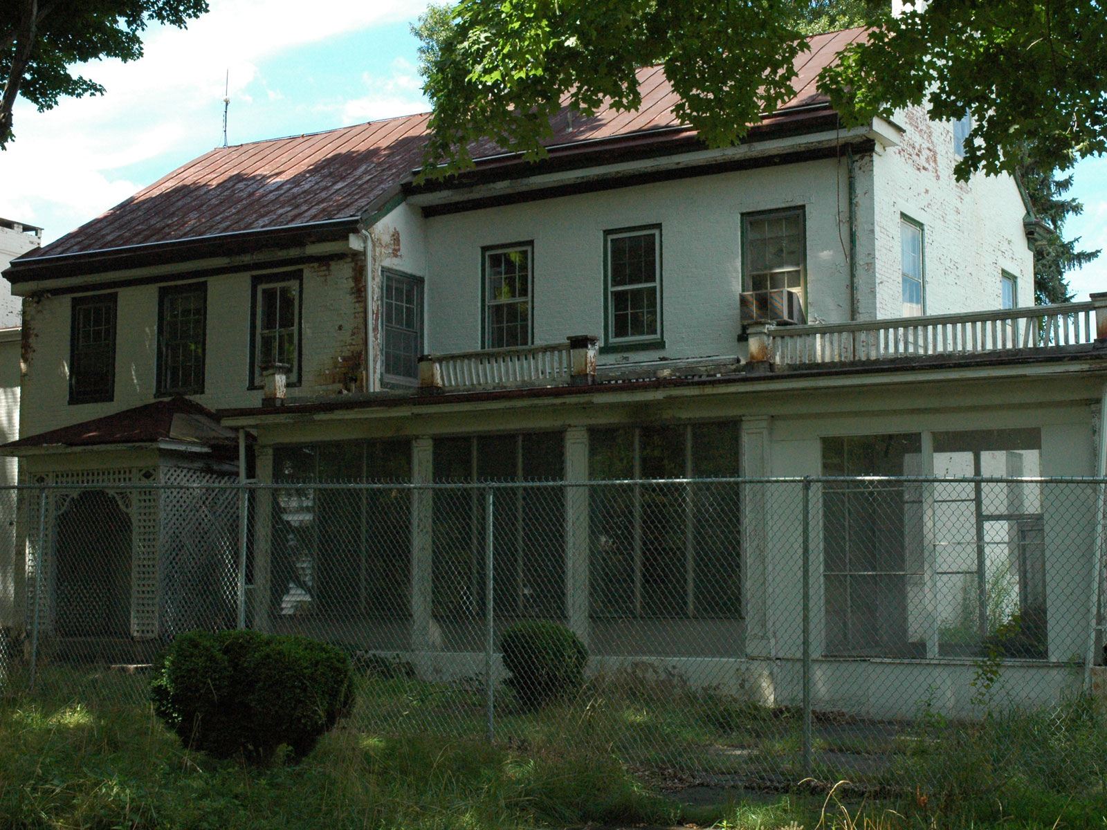 Photo of South Elevation