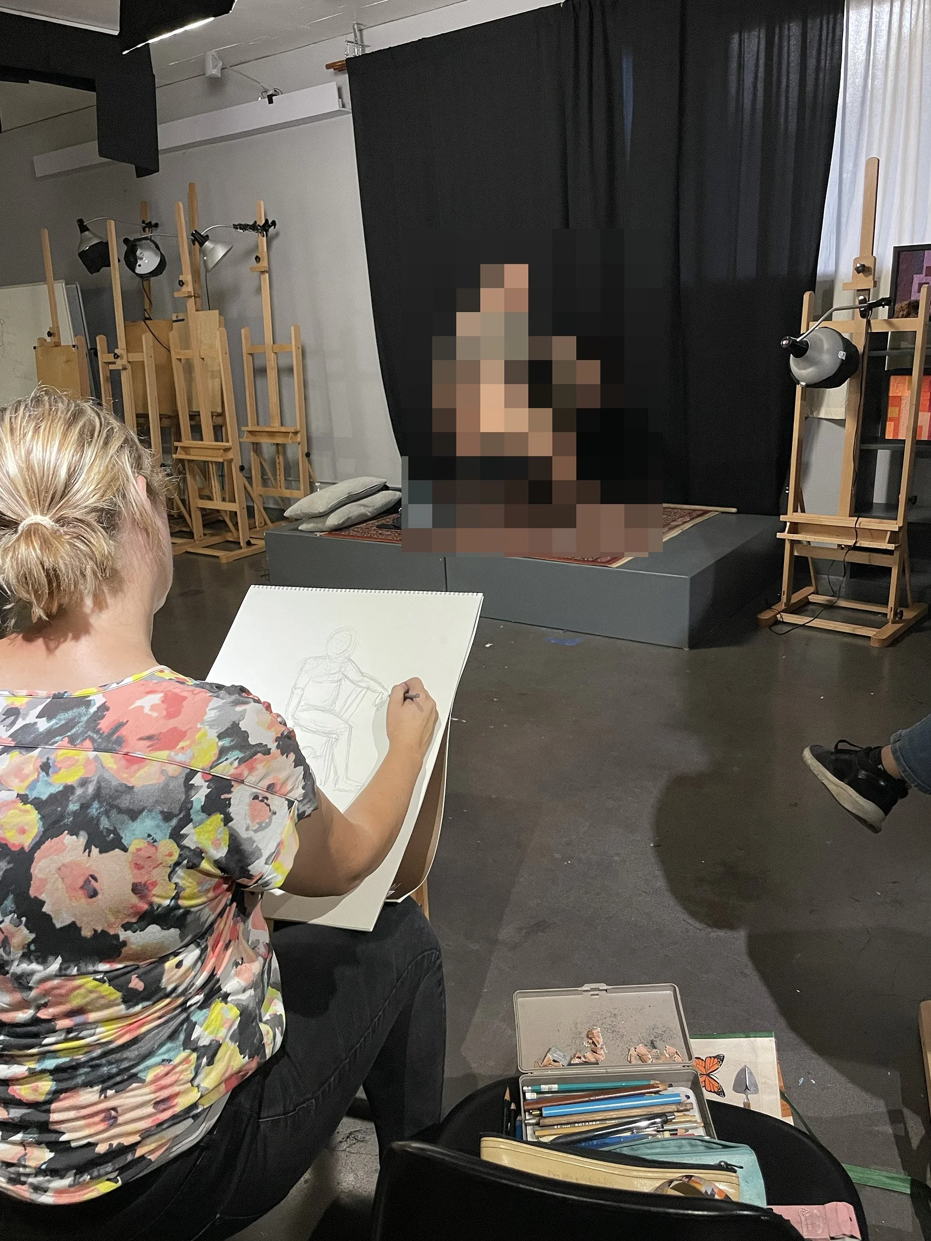 Live Figure Drawing