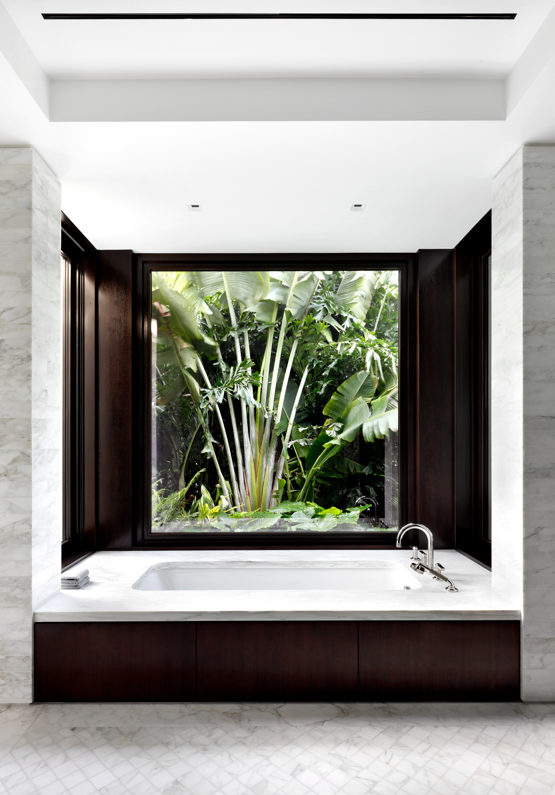Studio-C-Modern-Bungalow-Bathroom.jpg