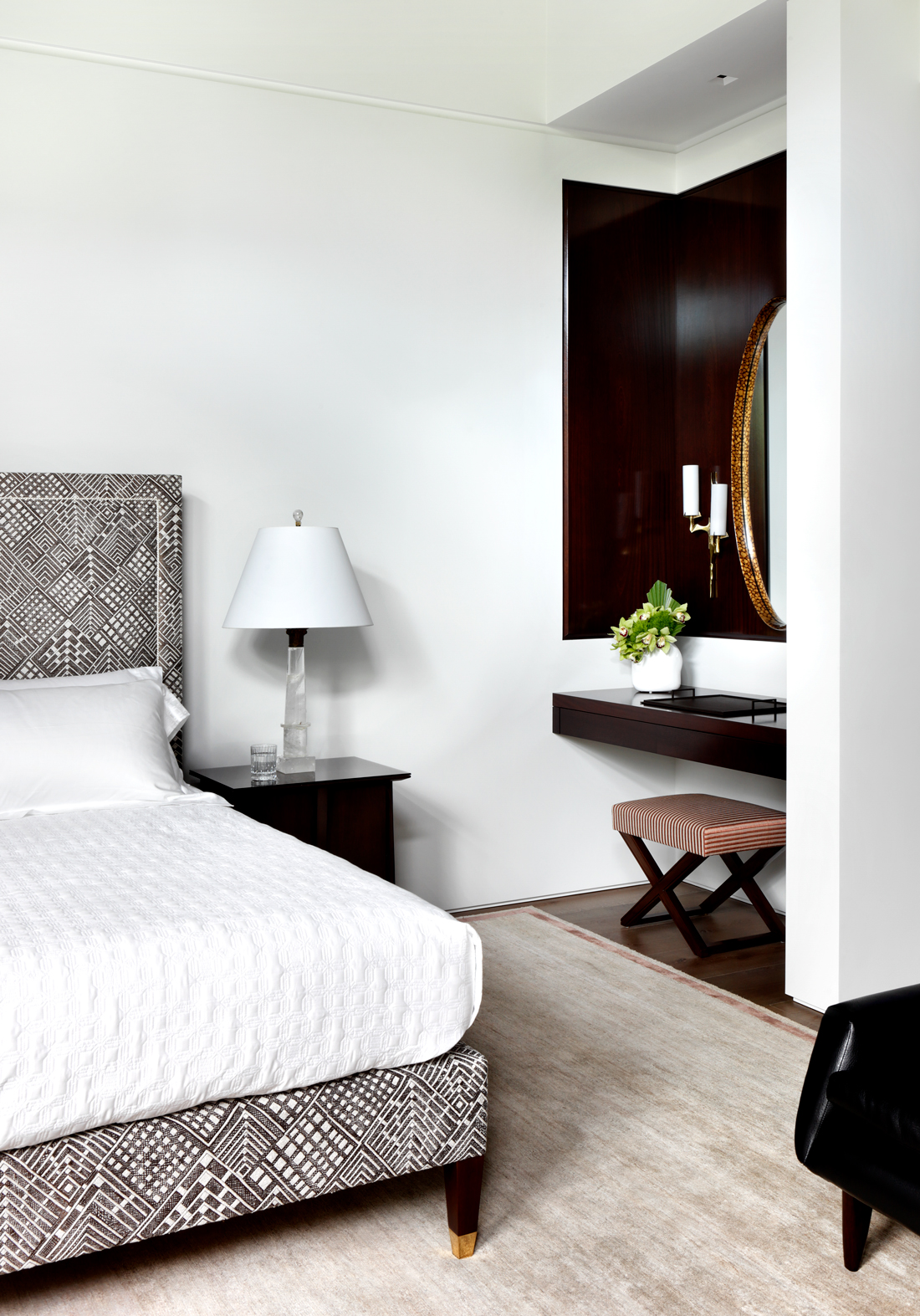 Studio-C-Modern-Bungalow-bedroom-5.jpg
