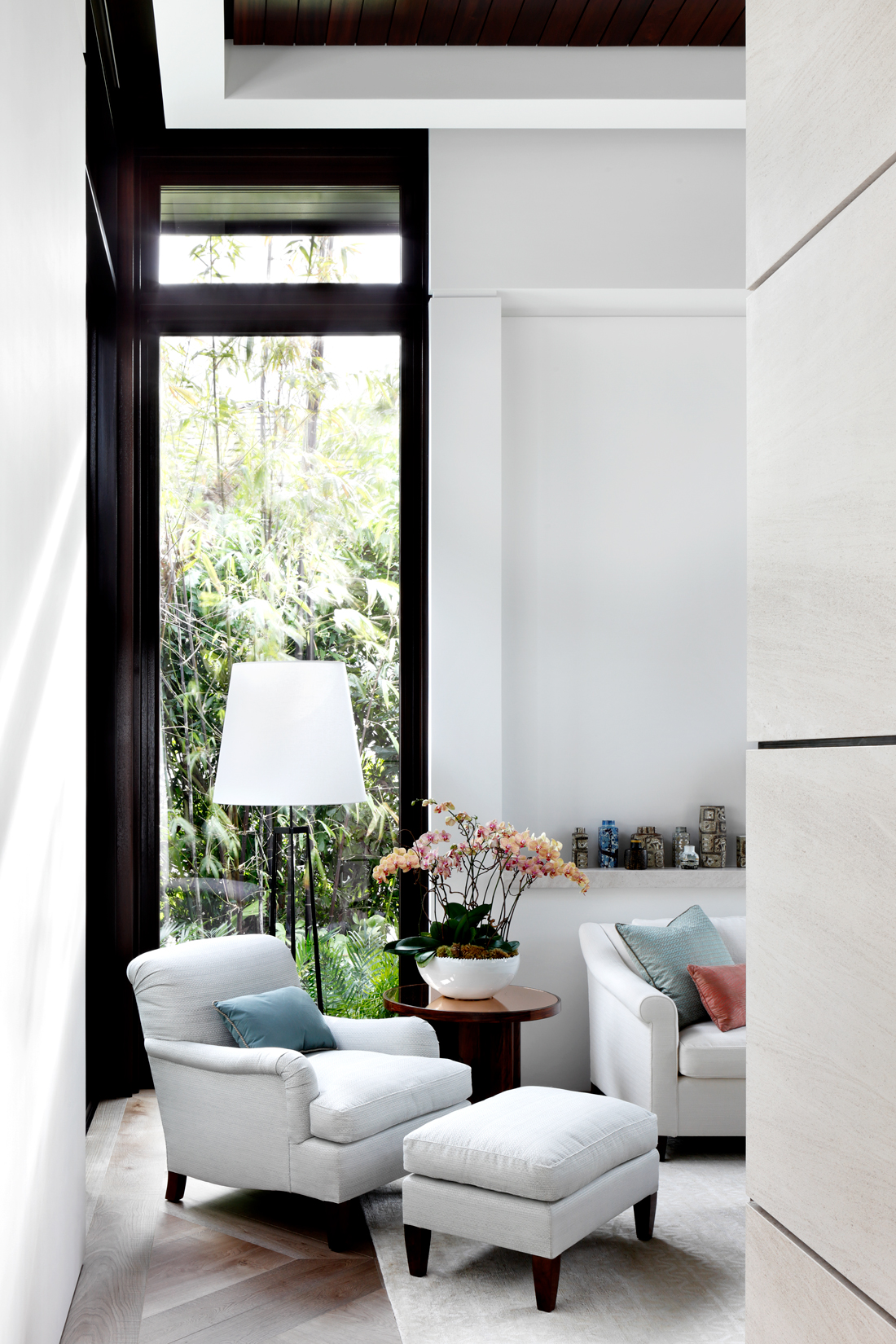 Studio-C-Modern-Bungalow-Living-Room-6.jpg