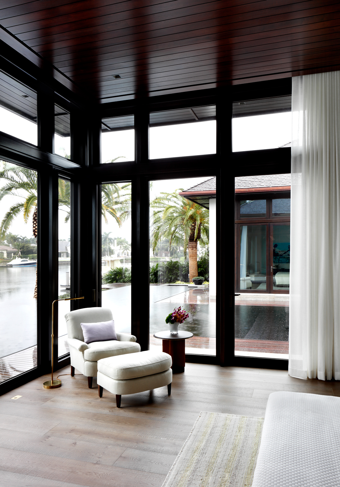 Studio-C-Modern-Bungalow-Seating-Area-2.jpg