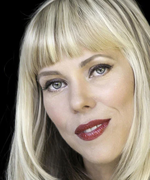 Cathryn Michon photo.jpg