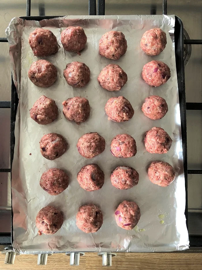 Place-your-meatballs-on-a-foil-lined-tray.jpg