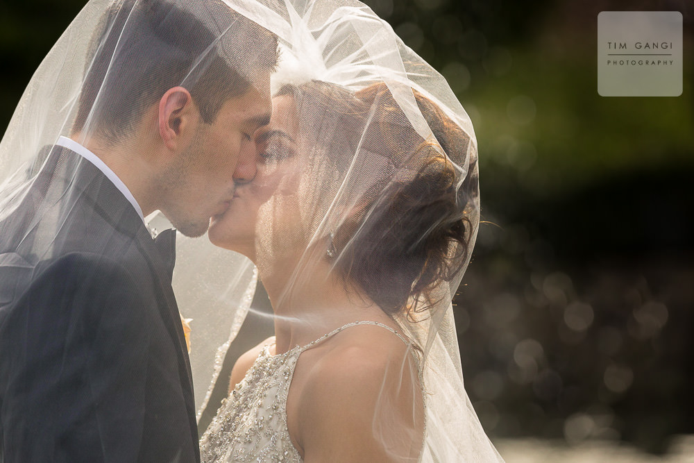 We love how the warm light shines through this beautiful moment!